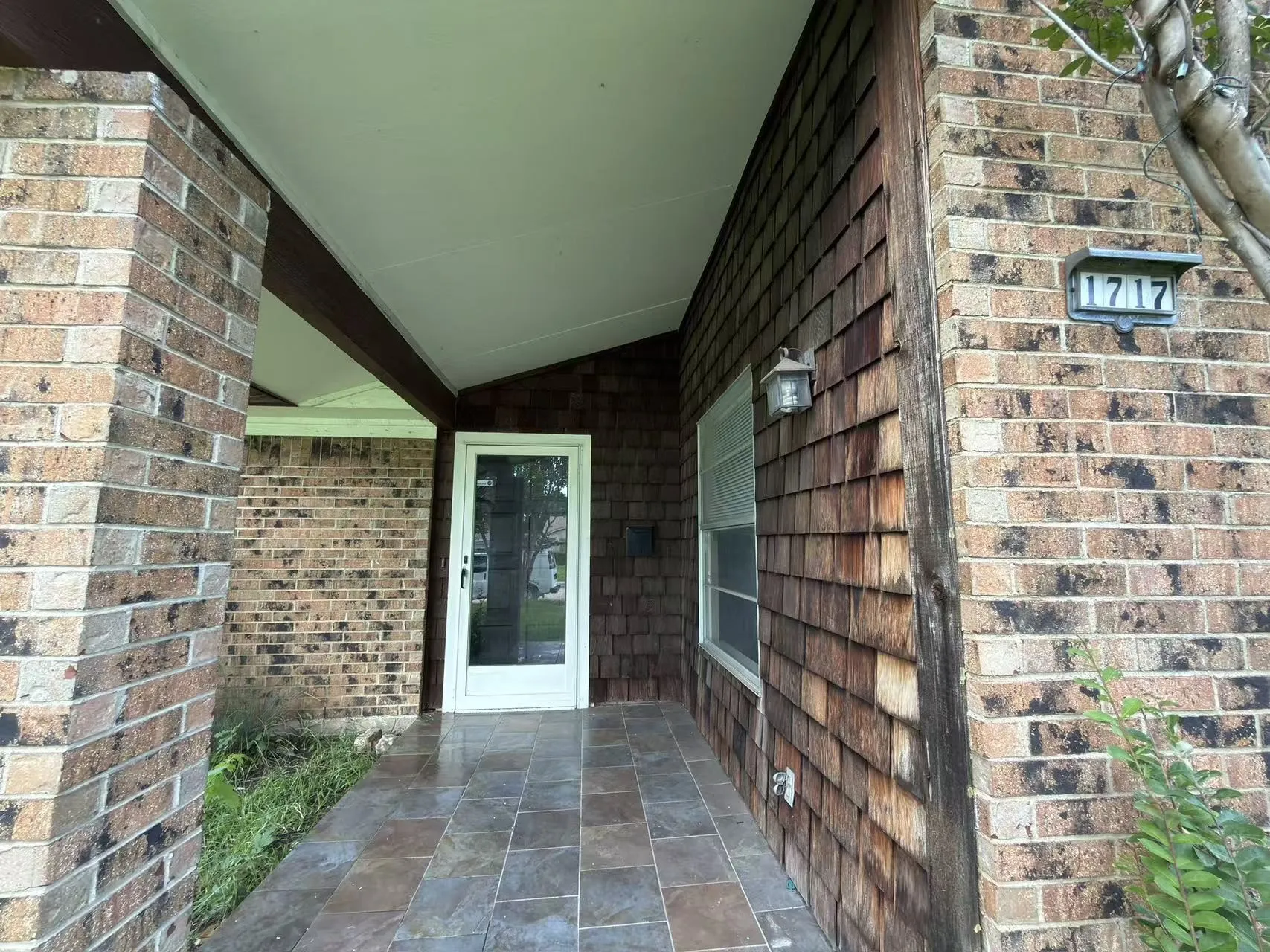 Single Family Residence For Rent in Dallas County , 1717 Warwick Street, Garland, Texas 75044, 3 Bedroom, 2 Bathroom, Garage spaces, 1,793 Sqft, built in 1972, mls#21299663, Real Estate Agent in Garland, Homes For Rent in Dallas county, Homes For Rent in Garland, Realtor in Garland Texas, Real Estate Brokerage Independent Realty Texas, Luminita Cordes Realtor