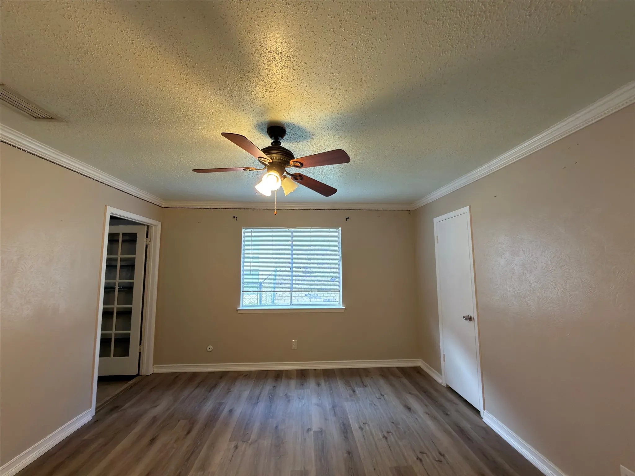 Single Family Residence For Rent in Dallas County , 1717 Warwick Street, Garland, Texas 75044, 3 Bedroom, 2 Bathroom, Garage spaces, 1,793 Sqft, built in 1972, mls#21299663, Real Estate Agent in Garland, Homes For Rent in Dallas county, Homes For Rent in Garland, Realtor in Garland Texas, Real Estate Brokerage Independent Realty Texas, Luminita Cordes Realtor