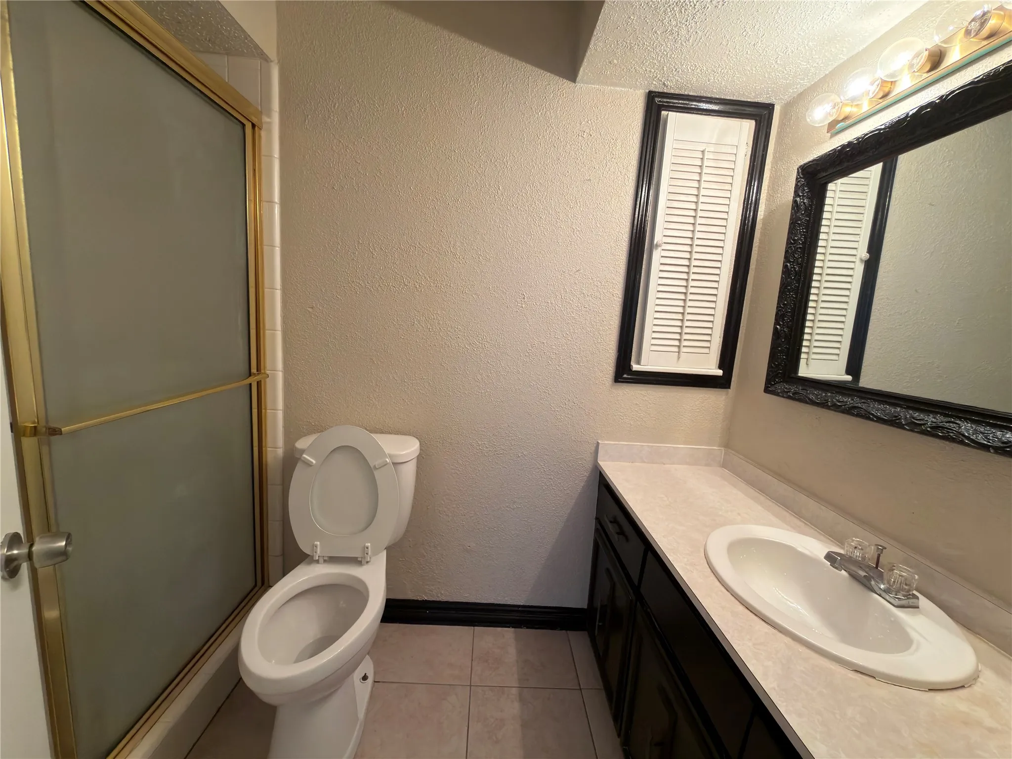 Single Family Residence For Rent in Dallas County , 1717 Warwick Street, Garland, Texas 75044, 3 Bedroom, 2 Bathroom, Garage spaces, 1,793 Sqft, built in 1972, mls#21299663, Real Estate Agent in Garland, Homes For Rent in Dallas county, Homes For Rent in Garland, Realtor in Garland Texas, Real Estate Brokerage Independent Realty Texas, Luminita Cordes Realtor