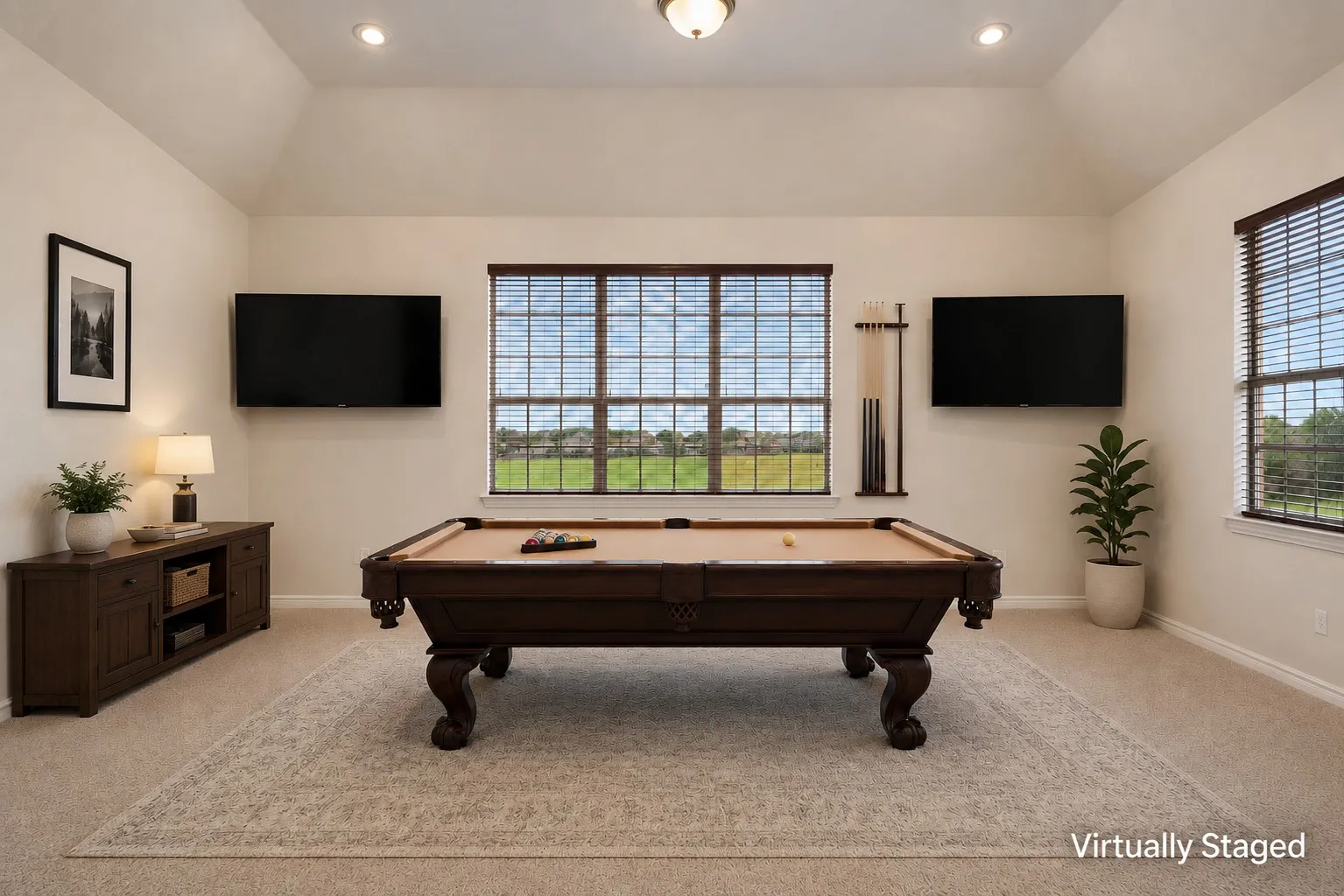 Single Family Residence For Sale in Dallas County , 6421 Fairfield Drive, Rowlett, Texas 75089, 4 Bedroom, 4 Bathroom, 2 Garage spaces, 3,716 Sqft, built in 2002, mls#21298001, Real Estate Agent in Rowlett, Homes For Sale in Dallas county, Homes For Sale in Rowlett, Realtor in Rowlett Texas, Real Estate Brokerage Independent Realty Texas, Luminita Cordes Realtor