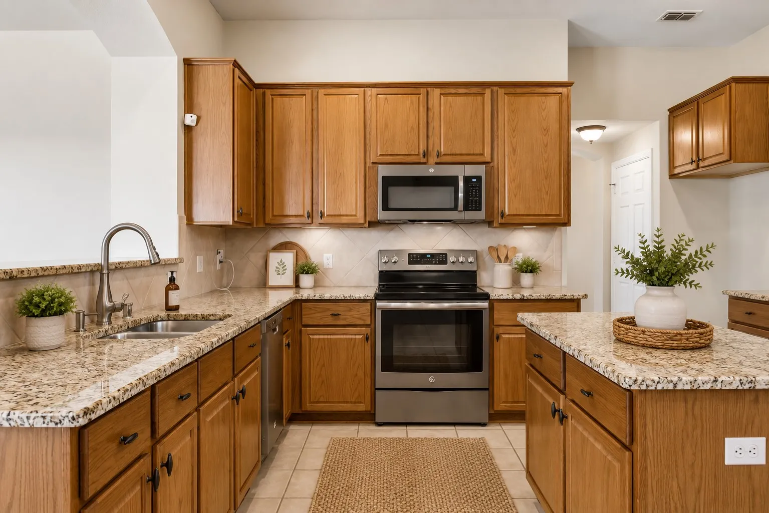Single Family Residence For Sale in Dallas County , 6421 Fairfield Drive, Rowlett, Texas 75089, 4 Bedroom, 4 Bathroom, 2 Garage spaces, 3,716 Sqft, built in 2002, mls#21298001, Real Estate Agent in Rowlett, Homes For Sale in Dallas county, Homes For Sale in Rowlett, Realtor in Rowlett Texas, Real Estate Brokerage Independent Realty Texas, Luminita Cordes Realtor