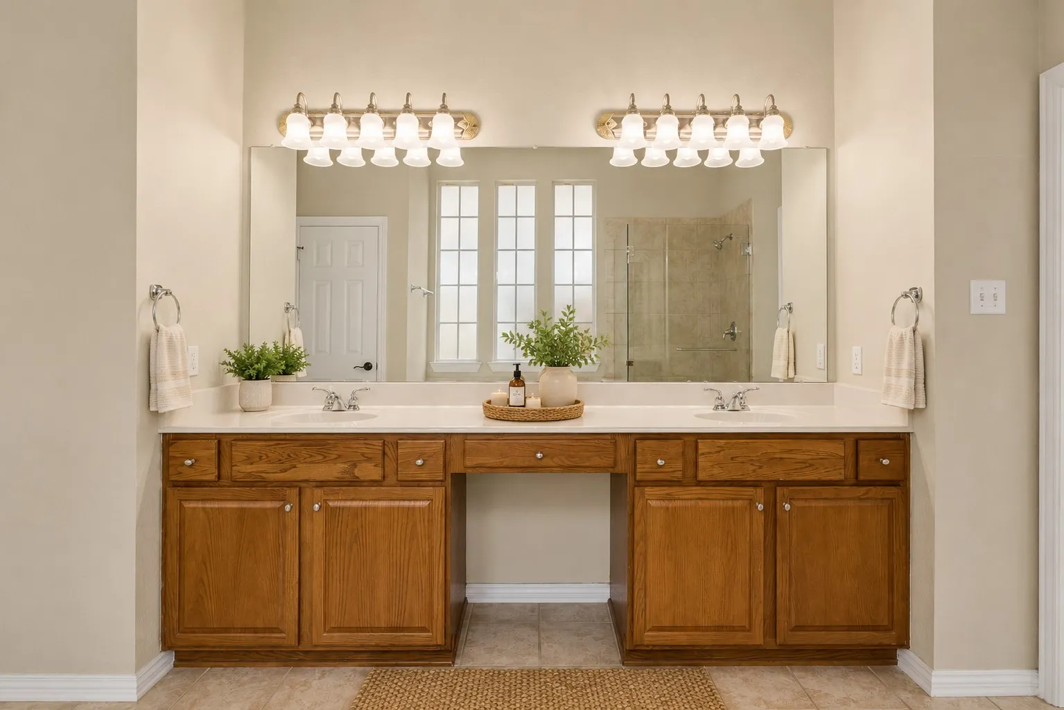 Single Family Residence For Sale in Dallas County , 6421 Fairfield Drive, Rowlett, Texas 75089, 4 Bedroom, 4 Bathroom, 2 Garage spaces, 3,716 Sqft, built in 2002, mls#21298001, Real Estate Agent in Rowlett, Homes For Sale in Dallas county, Homes For Sale in Rowlett, Realtor in Rowlett Texas, Real Estate Brokerage Independent Realty Texas, Luminita Cordes Realtor