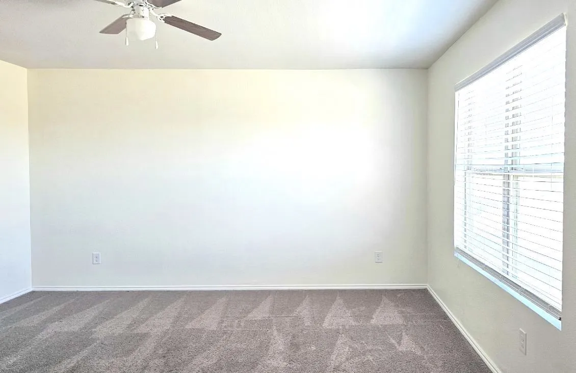 Single Family Residence For Rent in Grayson County , 1004 Waverly Drive, Van Alstyne, Texas 75495, 4 Bedrooms, 3 Bathrooms, 2 Garage spaces, 2,636 Sqft, built in 2021, Price $2,495, mls#21299667, Real Estate Agent in Van Alstyne, Homes For Rent in Grayson county, Homes For Rent in Van Alstyne, Realtor in Van Alstyne Texas, Real Estate Brokerage Independent Realty Texas, Luminita Cordes Realtor