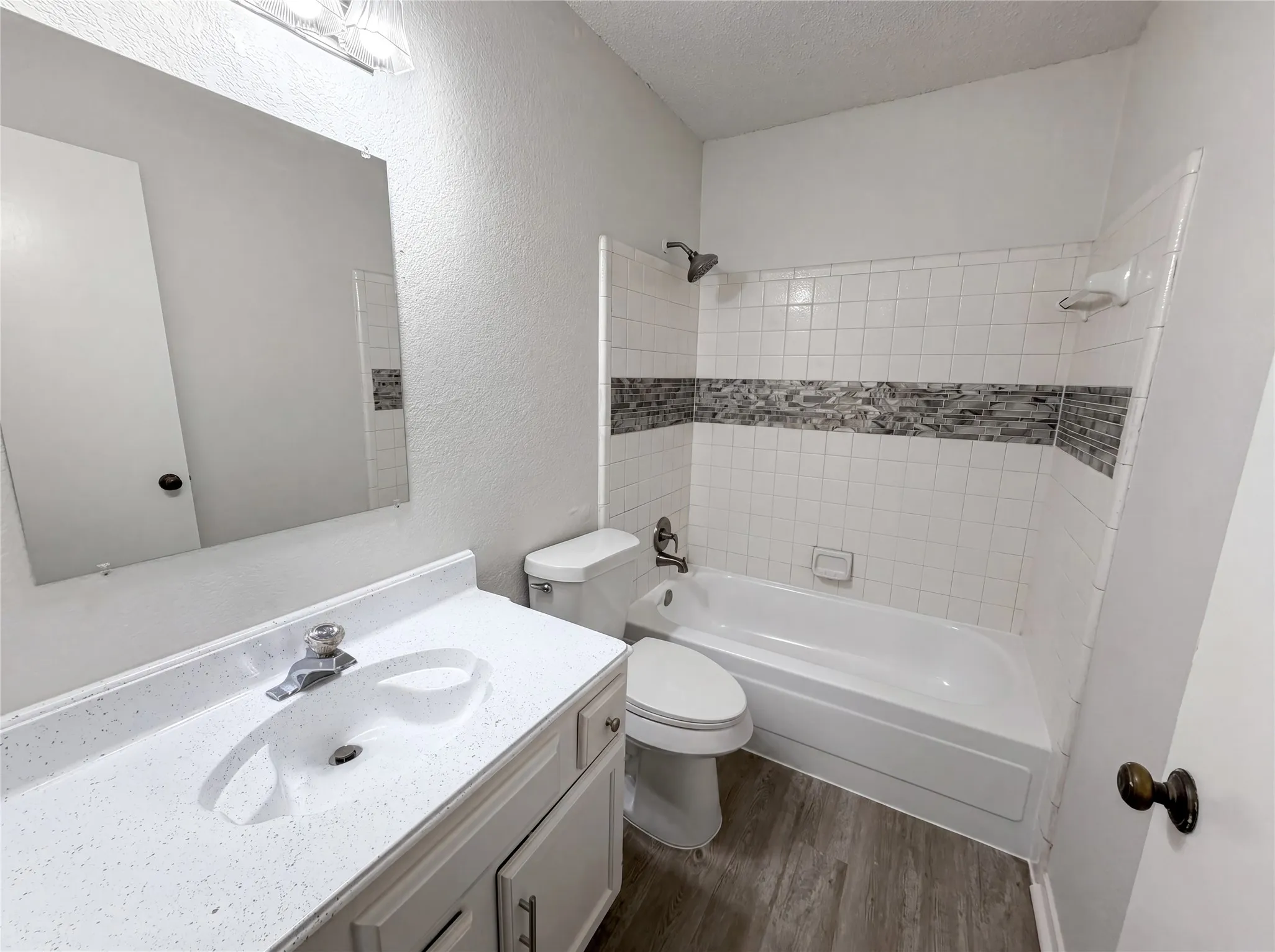 Single Family Residence For Sale in Dallas County , 1319 Oak Run Drive, Duncanville, Texas 75137, 3 Bedroom, 2 Bathroom, 2 Garage spaces, 1,450 Sqft, built in 1984, mls#21299666, Real Estate Agent in Duncanville, Homes For Sale in Dallas county, Homes For Sale in Duncanville, Realtor in Duncanville Texas, Real Estate Brokerage Independent Realty Texas, Luminita Cordes Realtor