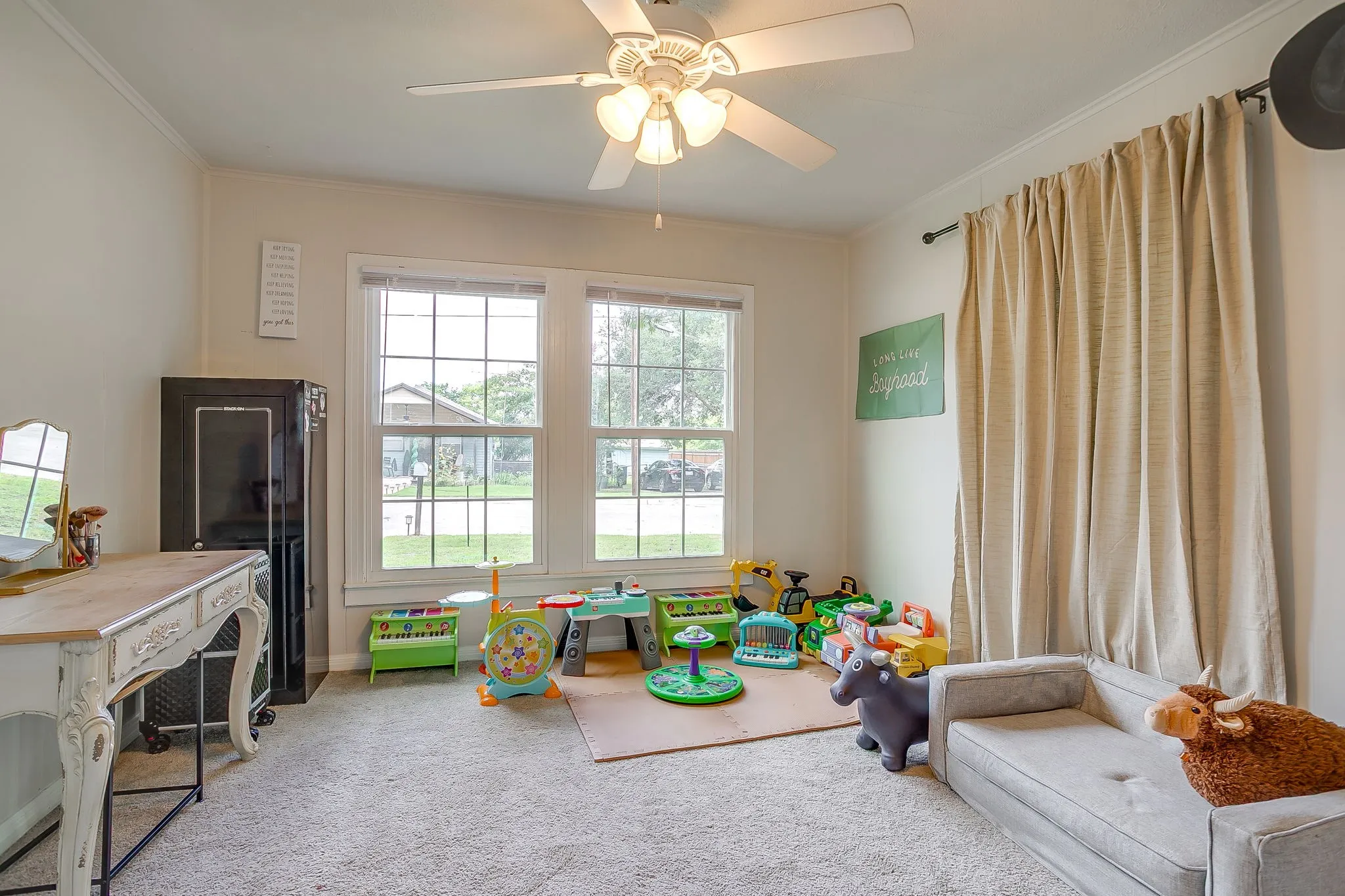 Single Family Residence For Sale in Parker County , 418 E Akard Street, Weatherford, Texas 76086, 3 Bedroom, 1 Bathroom, Garage spaces, 949 Sqft, built in 1950, mls#21268724, Real Estate Agent in Weatherford, Homes For Sale in Parker county, Homes For Sale in Weatherford, Realtor in Weatherford Texas, Real Estate Brokerage Independent Realty Texas, Luminita Cordes Realtor