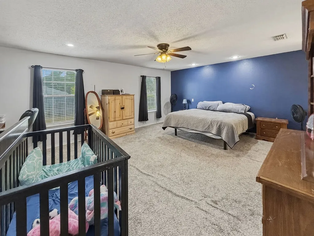 Single Family Residence For Sale in Hopkins County , 1857 Woodbridge Drive, Sulphur Springs, Texas 75482, 3 Bedroom, 2 Bathroom, 2 Garage spaces, 1,947 Sqft, built in 1999, mls#21297800, Real Estate Agent in Sulphur Springs, Homes For Sale in Hopkins county, Homes For Sale in Sulphur Springs, Realtor in Sulphur Springs Texas, Real Estate Brokerage Independent Realty Texas, Luminita Cordes Realtor