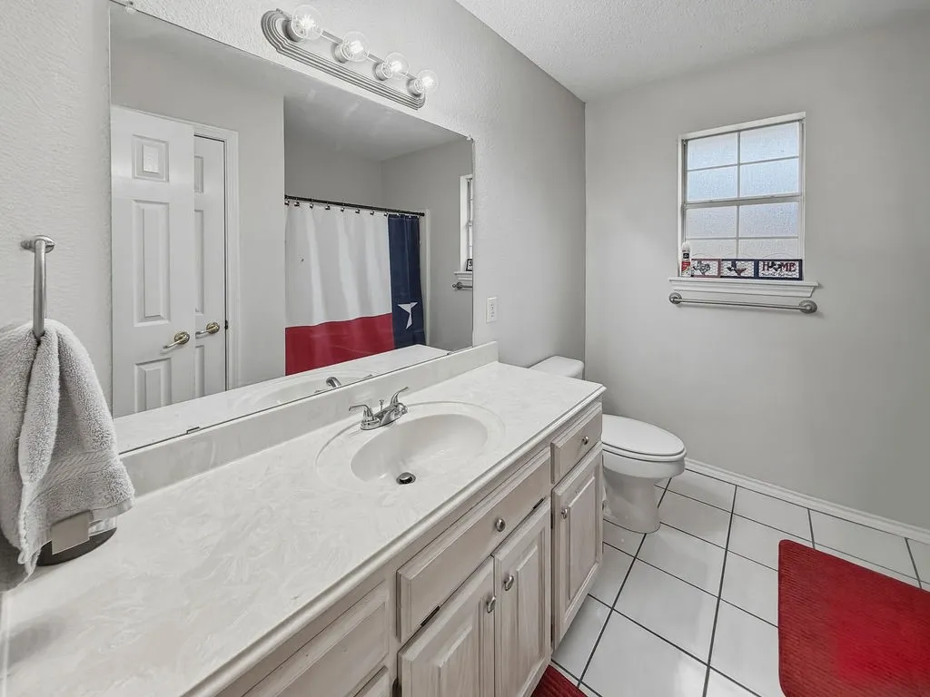 Single Family Residence For Sale in Hopkins County , 1857 Woodbridge Drive, Sulphur Springs, Texas 75482, 3 Bedroom, 2 Bathroom, 2 Garage spaces, 1,947 Sqft, built in 1999, mls#21297800, Real Estate Agent in Sulphur Springs, Homes For Sale in Hopkins county, Homes For Sale in Sulphur Springs, Realtor in Sulphur Springs Texas, Real Estate Brokerage Independent Realty Texas, Luminita Cordes Realtor