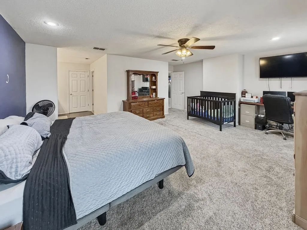 Single Family Residence For Sale in Hopkins County , 1857 Woodbridge Drive, Sulphur Springs, Texas 75482, 3 Bedroom, 2 Bathroom, 2 Garage spaces, 1,947 Sqft, built in 1999, mls#21297800, Real Estate Agent in Sulphur Springs, Homes For Sale in Hopkins county, Homes For Sale in Sulphur Springs, Realtor in Sulphur Springs Texas, Real Estate Brokerage Independent Realty Texas, Luminita Cordes Realtor