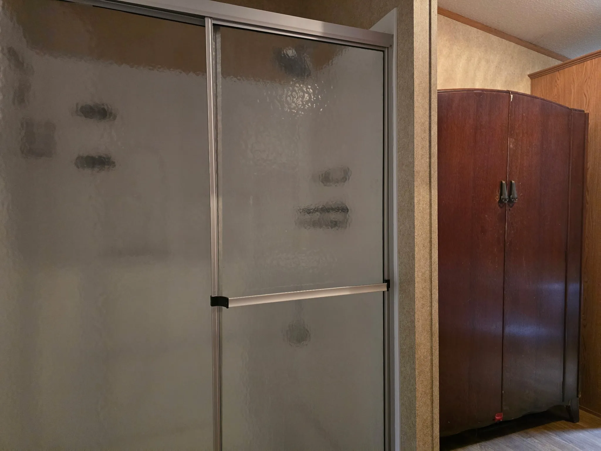 Manufactured Home For Sale in Smith County , 25378 US Highway 80, Grand Saline, Texas 75140, 4 Bedroom, 2 Bathroom, Garage spaces, 2,280 Sqft, built in 2007, mls#21299676, Real Estate Agent in Grand Saline, Homes For Sale in Smith county, Homes For Sale in Grand Saline, Realtor in Grand Saline Texas, Real Estate Brokerage Independent Realty Texas, Luminita Cordes Realtor
