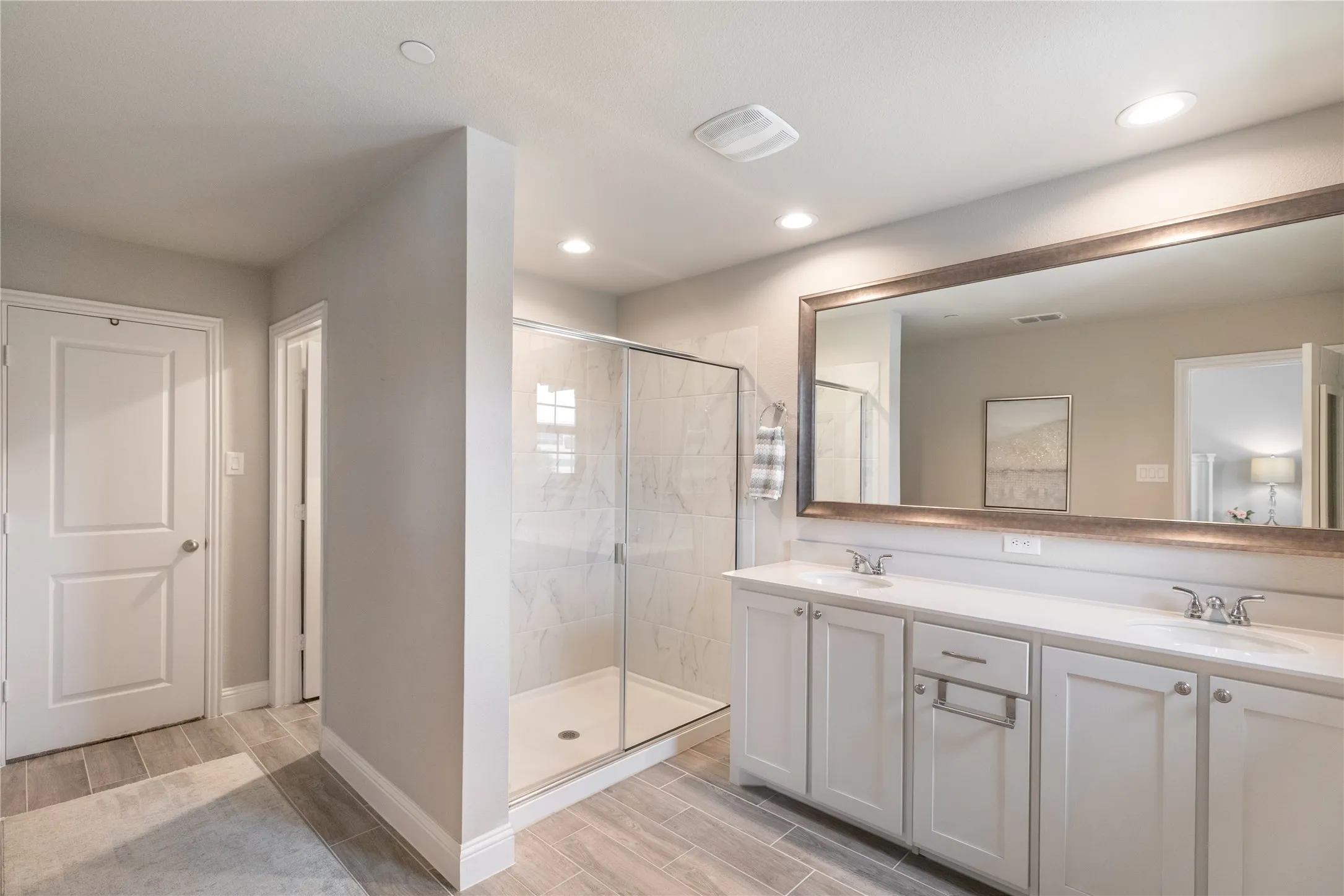 Townhouse For Sale in Tarrant County , 5948 Bursey Road, Watauga, Texas 76148, 3 Bedroom, 3 Bathroom, 2 Garage spaces, 2,230 Sqft, built in 2023, mls#21295198, Real Estate Agent in Watauga, Homes For Sale in Tarrant county, Homes For Sale in Watauga, Realtor in Watauga Texas, Real Estate Brokerage Independent Realty Texas, Luminita Cordes Realtor