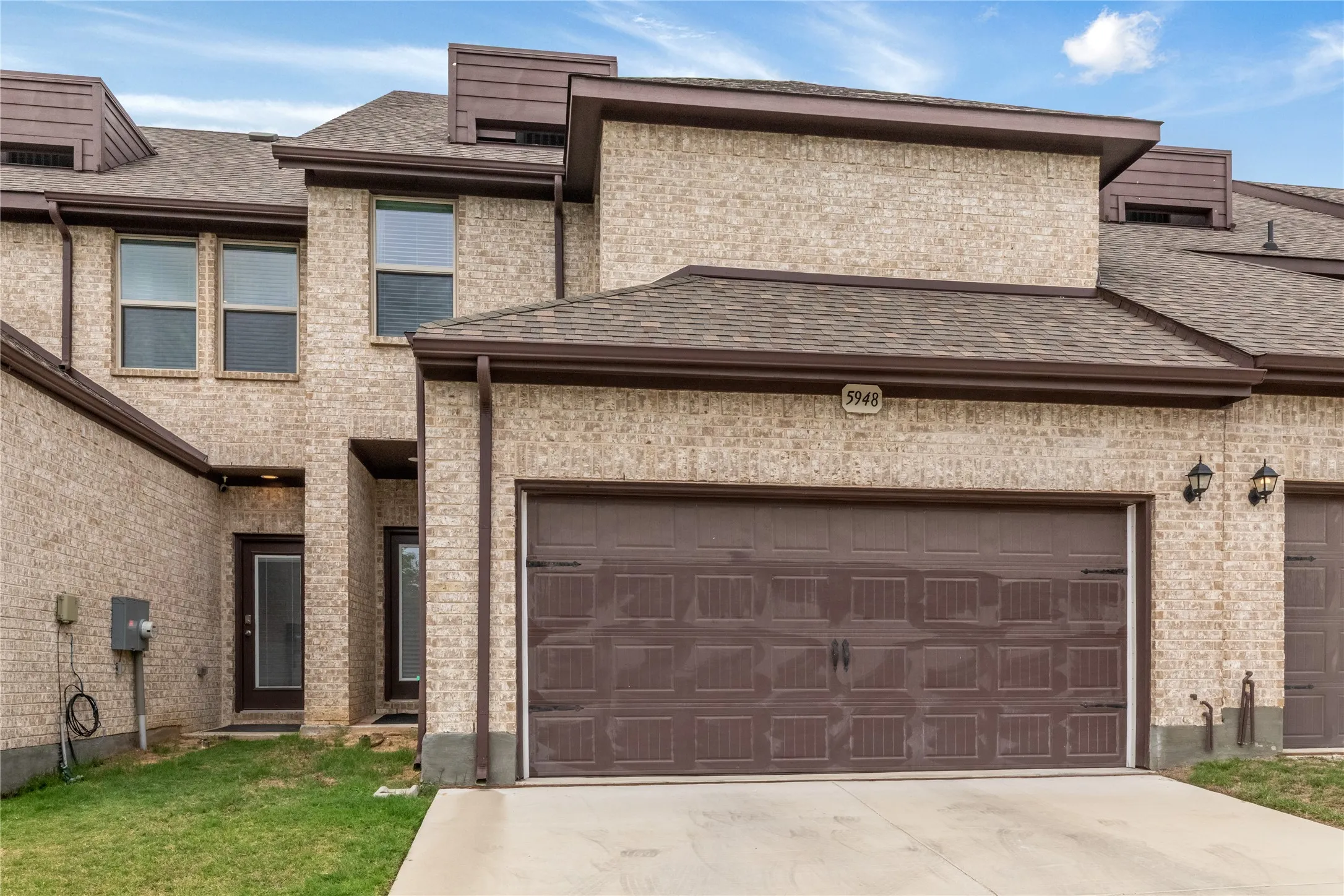 Townhouse For Sale in Tarrant County , 5948 Bursey Road, Watauga, Texas 76148, 3 Bedroom, 3 Bathroom, 2 Garage spaces, 2,230 Sqft, built in 2023, mls#21295198, Real Estate Agent in Watauga, Homes For Sale in Tarrant county, Homes For Sale in Watauga, Realtor in Watauga Texas, Real Estate Brokerage Independent Realty Texas, Luminita Cordes Realtor