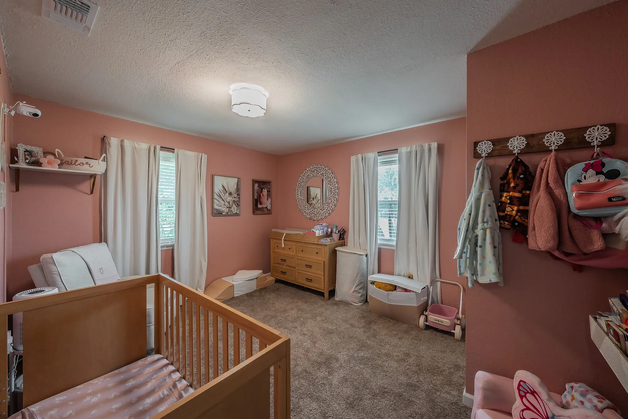 Single Family Residence For Sale in Parker County , 350 S Pearson Lane, Azle, Texas 76020, 3 Bedroom, 2 Bathroom, 1 Garage spaces, 1,533 Sqft, built in 1986, mls#21275058, Real Estate Agent in Azle, Homes For Sale in Parker county, Homes For Sale in Azle, Realtor in Azle Texas, Real Estate Brokerage Independent Realty Texas, Luminita Cordes Realtor