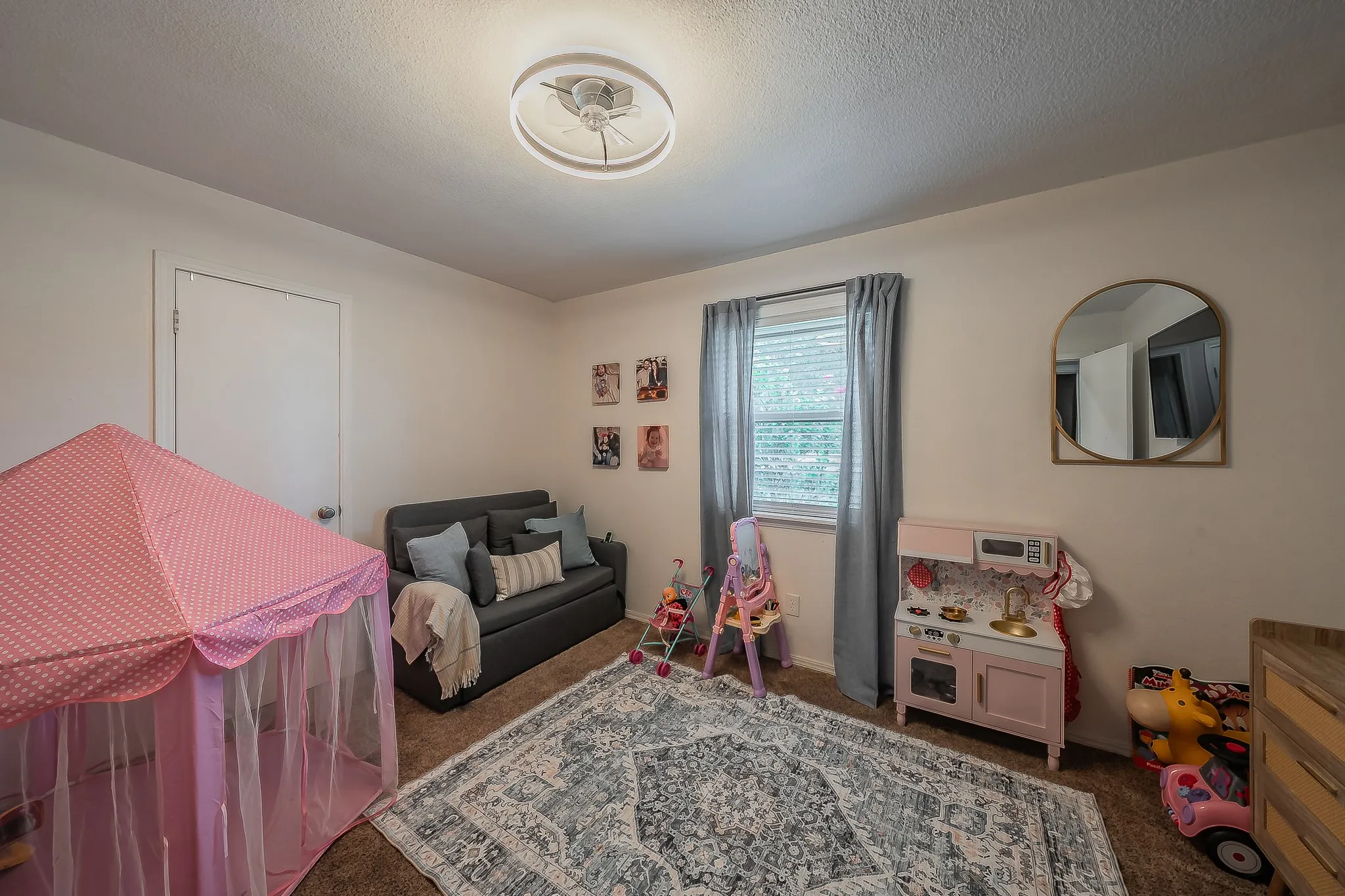 Single Family Residence For Sale in Parker County , 350 S Pearson Lane, Azle, Texas 76020, 3 Bedroom, 2 Bathroom, 1 Garage spaces, 1,533 Sqft, built in 1986, mls#21275058, Real Estate Agent in Azle, Homes For Sale in Parker county, Homes For Sale in Azle, Realtor in Azle Texas, Real Estate Brokerage Independent Realty Texas, Luminita Cordes Realtor