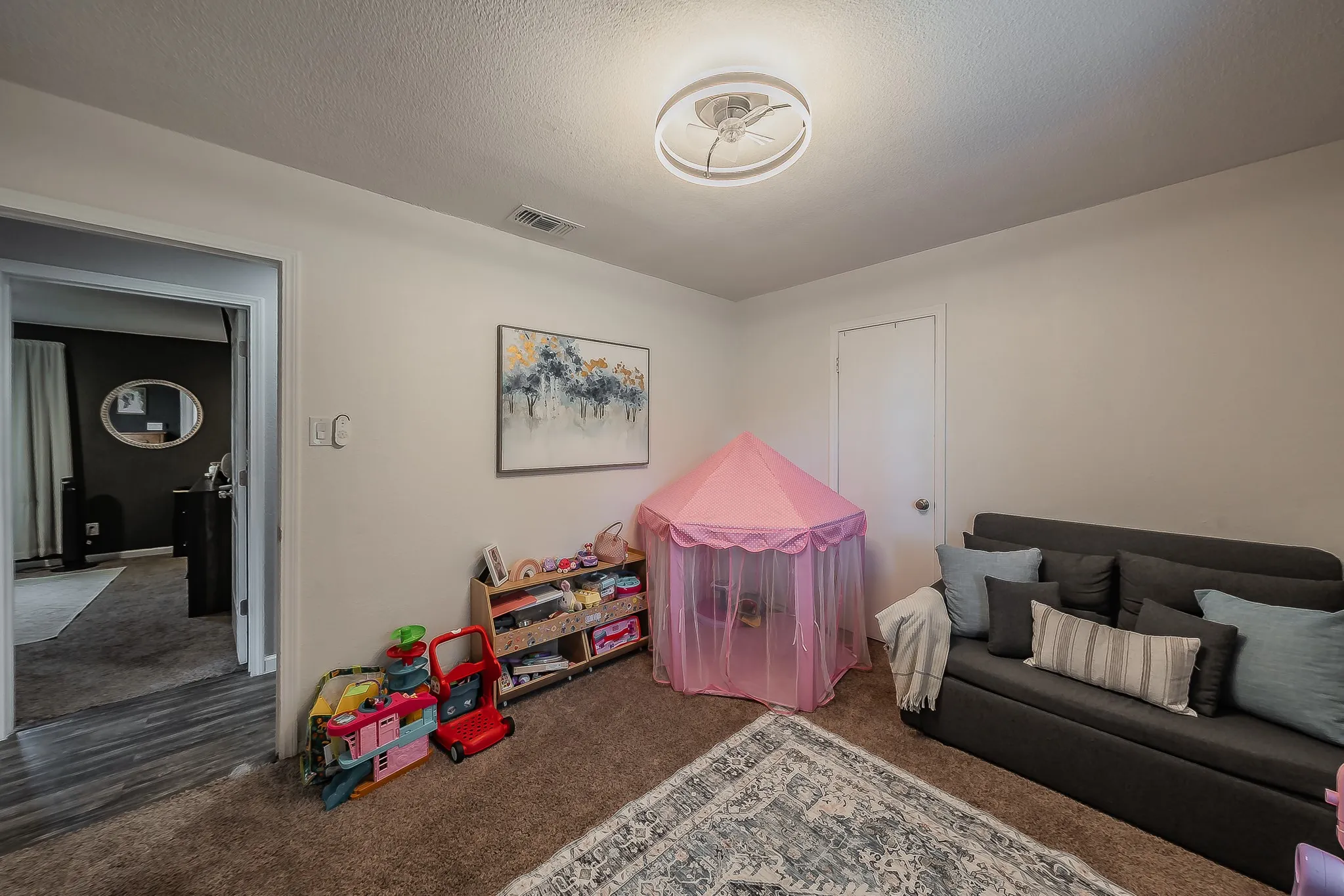 Single Family Residence For Sale in Parker County , 350 S Pearson Lane, Azle, Texas 76020, 3 Bedroom, 2 Bathroom, 1 Garage spaces, 1,533 Sqft, built in 1986, mls#21275058, Real Estate Agent in Azle, Homes For Sale in Parker county, Homes For Sale in Azle, Realtor in Azle Texas, Real Estate Brokerage Independent Realty Texas, Luminita Cordes Realtor
