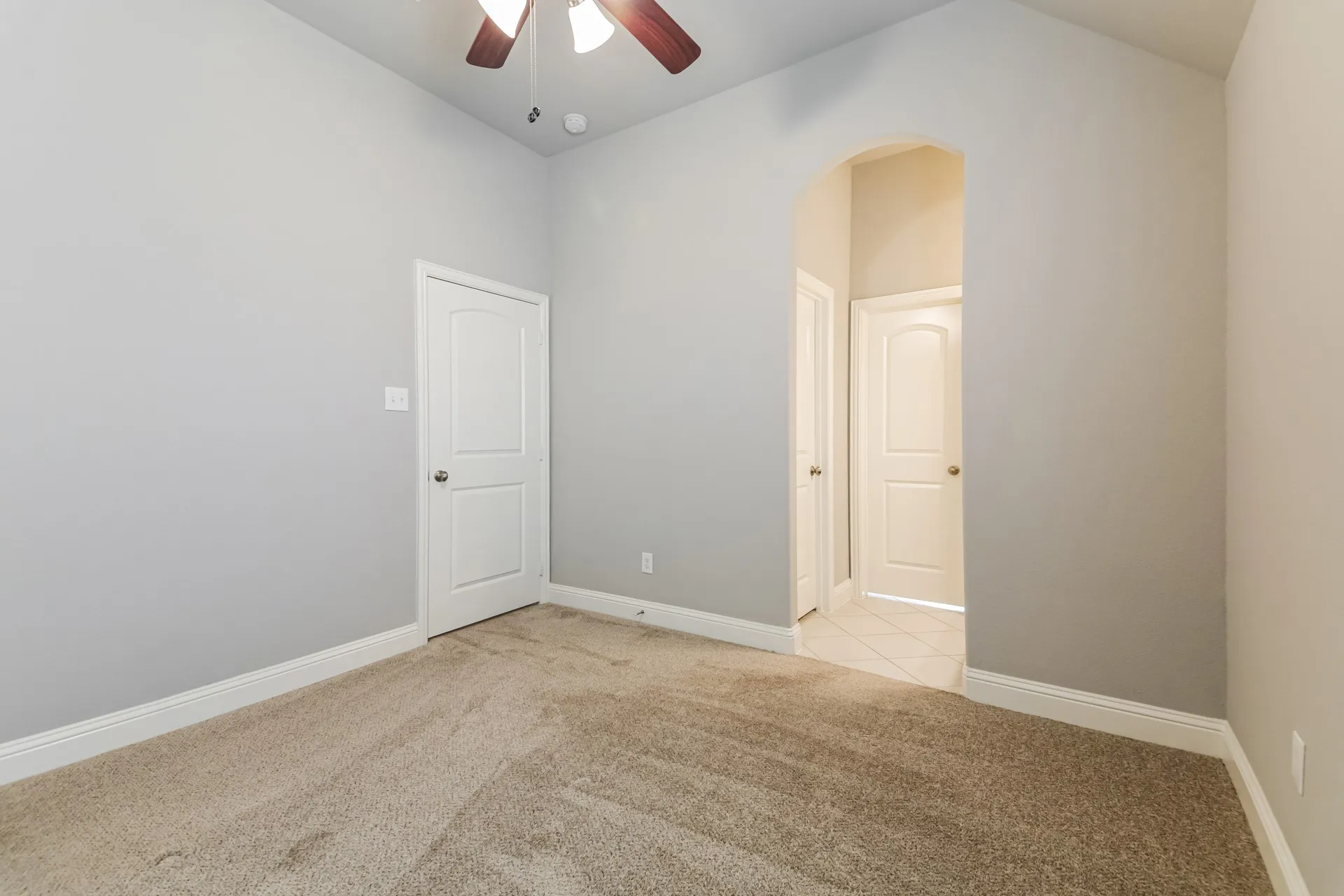 Single Family Residence For Sale in Rockwall County , 1543 Intessa Court, Mclendon Chisholm, Texas 75032, 5 Bedroom, 4 Bathroom, 3 Garage spaces, 2,667 Sqft, built in 2017, mls#21297074, Real Estate Agent in Mclendon Chisholm, Homes For Sale in Rockwall county, Homes For Sale in Mclendon Chisholm, Realtor in Mclendon Chisholm Texas, Real Estate Brokerage Independent Realty Texas, Luminita Cordes Realtor
