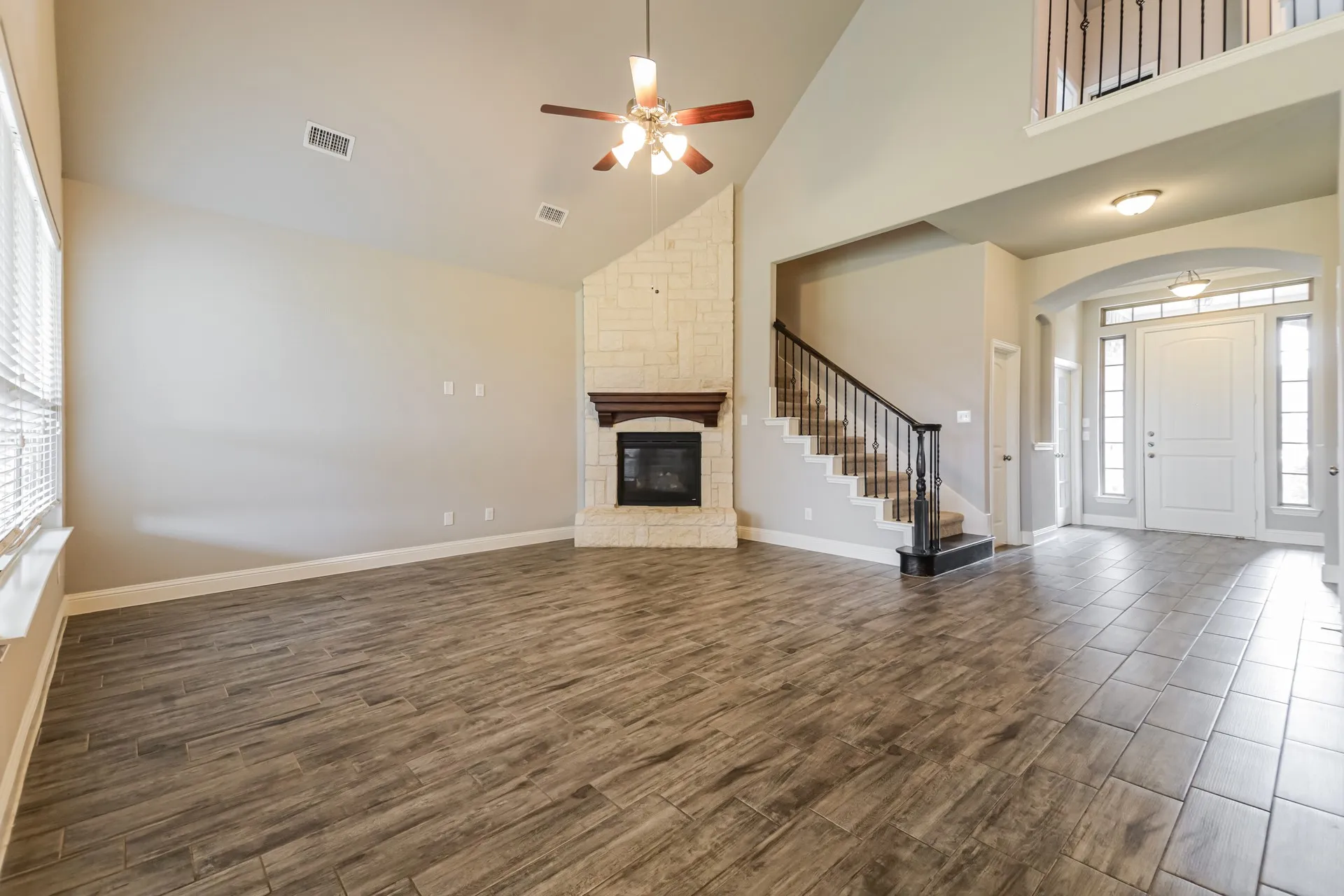 Single Family Residence For Sale in Rockwall County , 1543 Intessa Court, Mclendon Chisholm, Texas 75032, 5 Bedroom, 4 Bathroom, 3 Garage spaces, 2,667 Sqft, built in 2017, mls#21297074, Real Estate Agent in Mclendon Chisholm, Homes For Sale in Rockwall county, Homes For Sale in Mclendon Chisholm, Realtor in Mclendon Chisholm Texas, Real Estate Brokerage Independent Realty Texas, Luminita Cordes Realtor