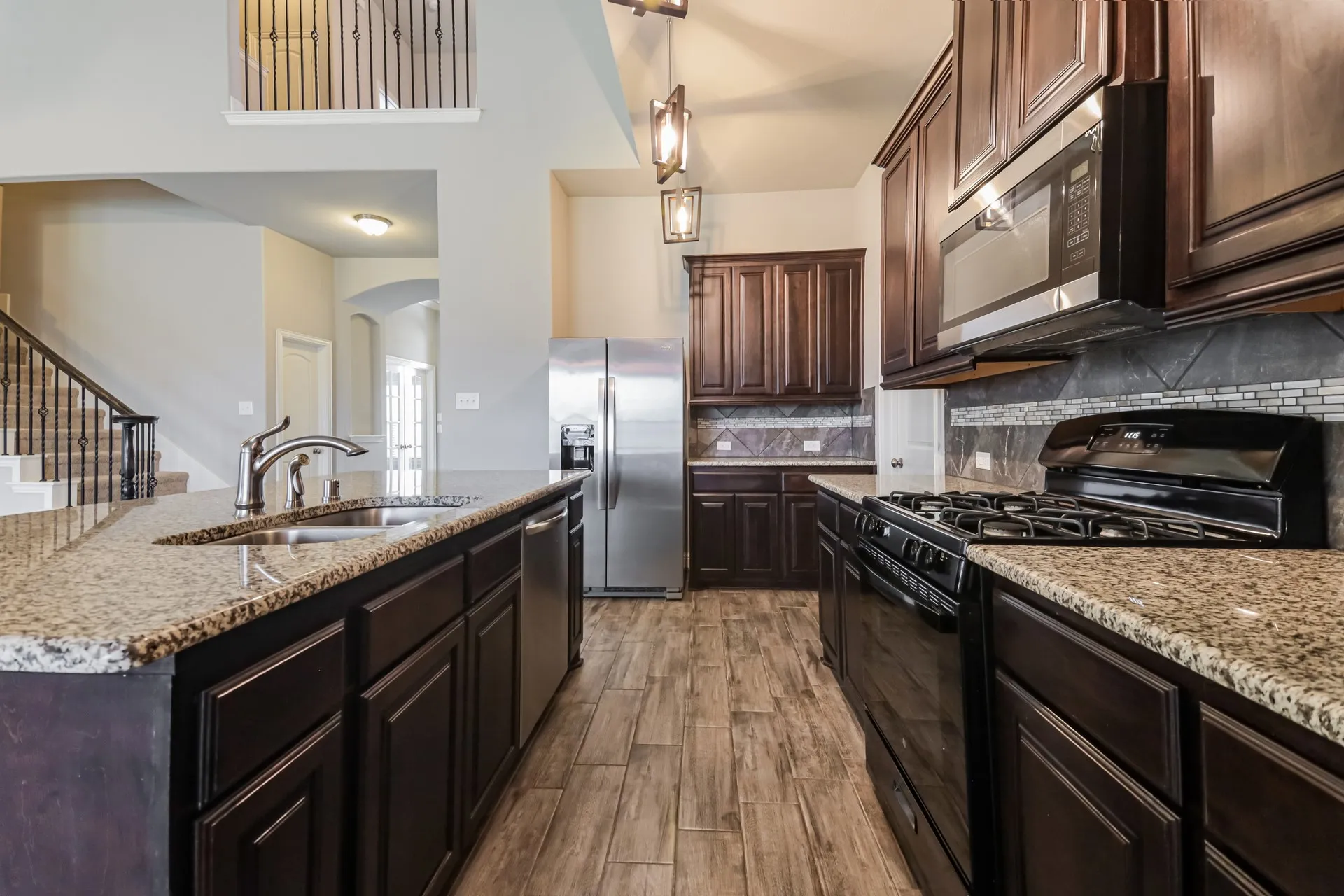 Single Family Residence For Sale in Rockwall County , 1543 Intessa Court, Mclendon Chisholm, Texas 75032, 5 Bedroom, 4 Bathroom, 3 Garage spaces, 2,667 Sqft, built in 2017, mls#21297074, Real Estate Agent in Mclendon Chisholm, Homes For Sale in Rockwall county, Homes For Sale in Mclendon Chisholm, Realtor in Mclendon Chisholm Texas, Real Estate Brokerage Independent Realty Texas, Luminita Cordes Realtor