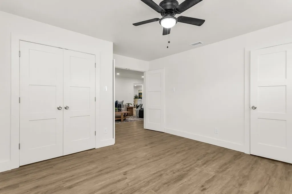 Single Family Residence For Sale in Dallas County , 10623 Mccree Road, Dallas, Texas 75238, 3 Bedroom, 3 Bathroom, 2 Garage spaces, 1,429 Sqft, built in 1958, mls#21299432, Real Estate Agent in Dallas, Homes For Sale in Dallas county, Homes For Sale in Dallas, Realtor in Dallas Texas, Real Estate Brokerage Independent Realty Texas, Luminita Cordes Realtor