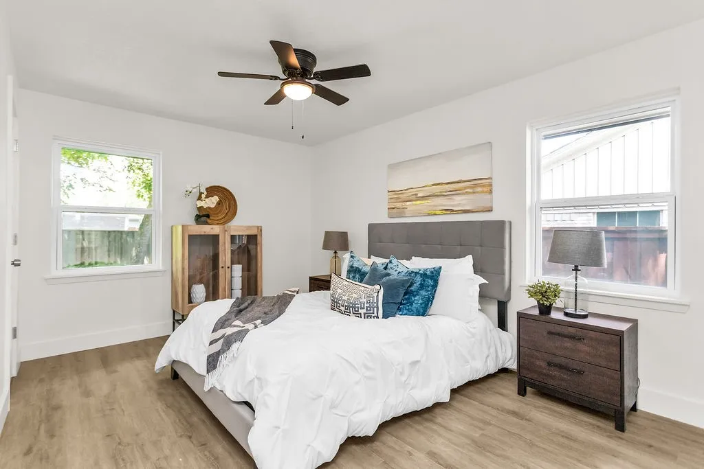 Single Family Residence For Sale in Dallas County , 10623 Mccree Road, Dallas, Texas 75238, 3 Bedroom, 3 Bathroom, 2 Garage spaces, 1,429 Sqft, built in 1958, mls#21299432, Real Estate Agent in Dallas, Homes For Sale in Dallas county, Homes For Sale in Dallas, Realtor in Dallas Texas, Real Estate Brokerage Independent Realty Texas, Luminita Cordes Realtor