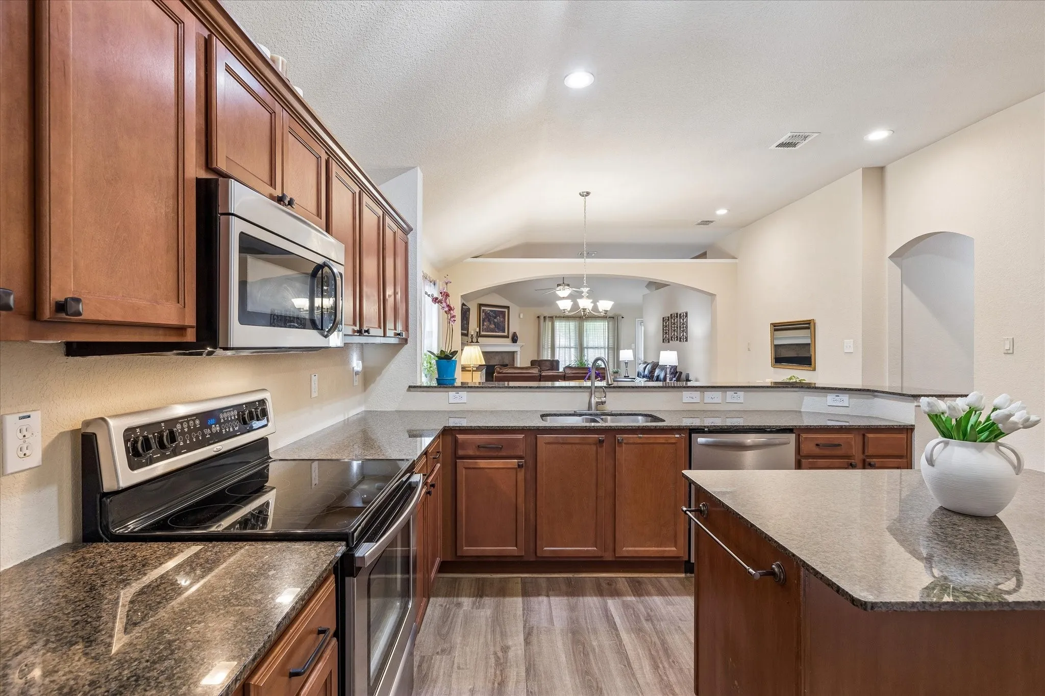 Single Family Residence For Sale in Tarrant County , 841 Reveille Road, Fort Worth, Texas 76108, 3 Bedroom, 2 Bathroom, 2 Garage spaces, 2,091 Sqft, built in 2008, mls#21298661, Real Estate Agent in Fort Worth, Homes For Sale in Tarrant county, Homes For Sale in Fort Worth, Realtor in Fort Worth Texas, Real Estate Brokerage Independent Realty Texas, Luminita Cordes Realtor