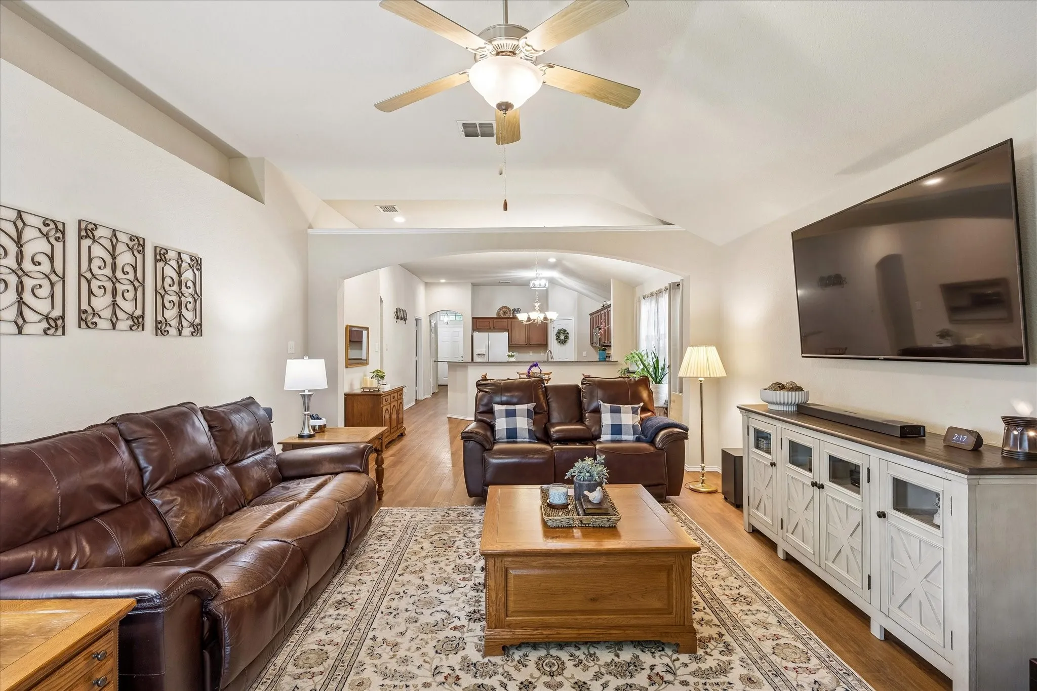 Single Family Residence For Sale in Tarrant County , 841 Reveille Road, Fort Worth, Texas 76108, 3 Bedroom, 2 Bathroom, 2 Garage spaces, 2,091 Sqft, built in 2008, mls#21298661, Real Estate Agent in Fort Worth, Homes For Sale in Tarrant county, Homes For Sale in Fort Worth, Realtor in Fort Worth Texas, Real Estate Brokerage Independent Realty Texas, Luminita Cordes Realtor
