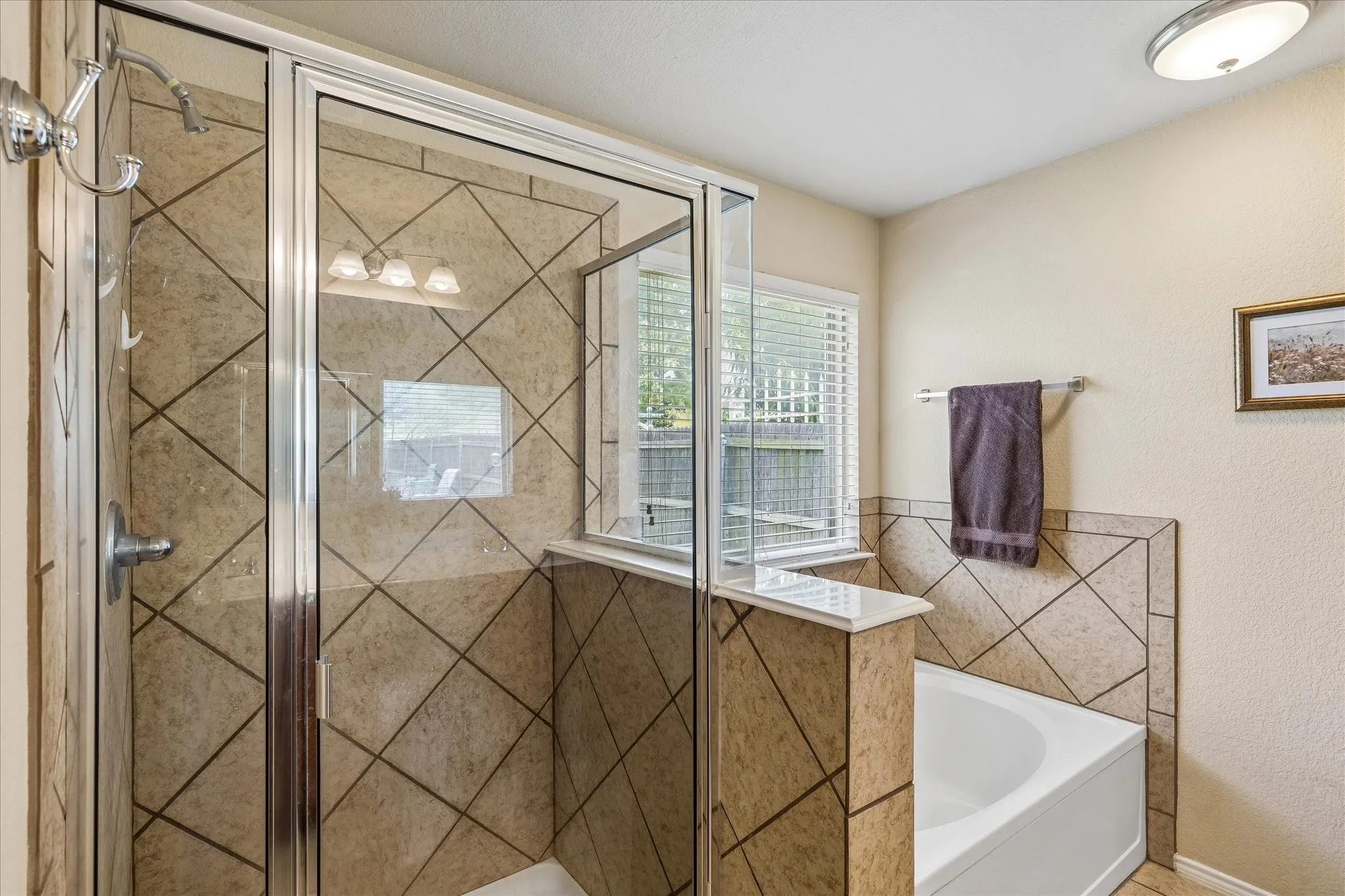 Single Family Residence For Sale in Tarrant County , 841 Reveille Road, Fort Worth, Texas 76108, 3 Bedroom, 2 Bathroom, 2 Garage spaces, 2,091 Sqft, built in 2008, mls#21298661, Real Estate Agent in Fort Worth, Homes For Sale in Tarrant county, Homes For Sale in Fort Worth, Realtor in Fort Worth Texas, Real Estate Brokerage Independent Realty Texas, Luminita Cordes Realtor