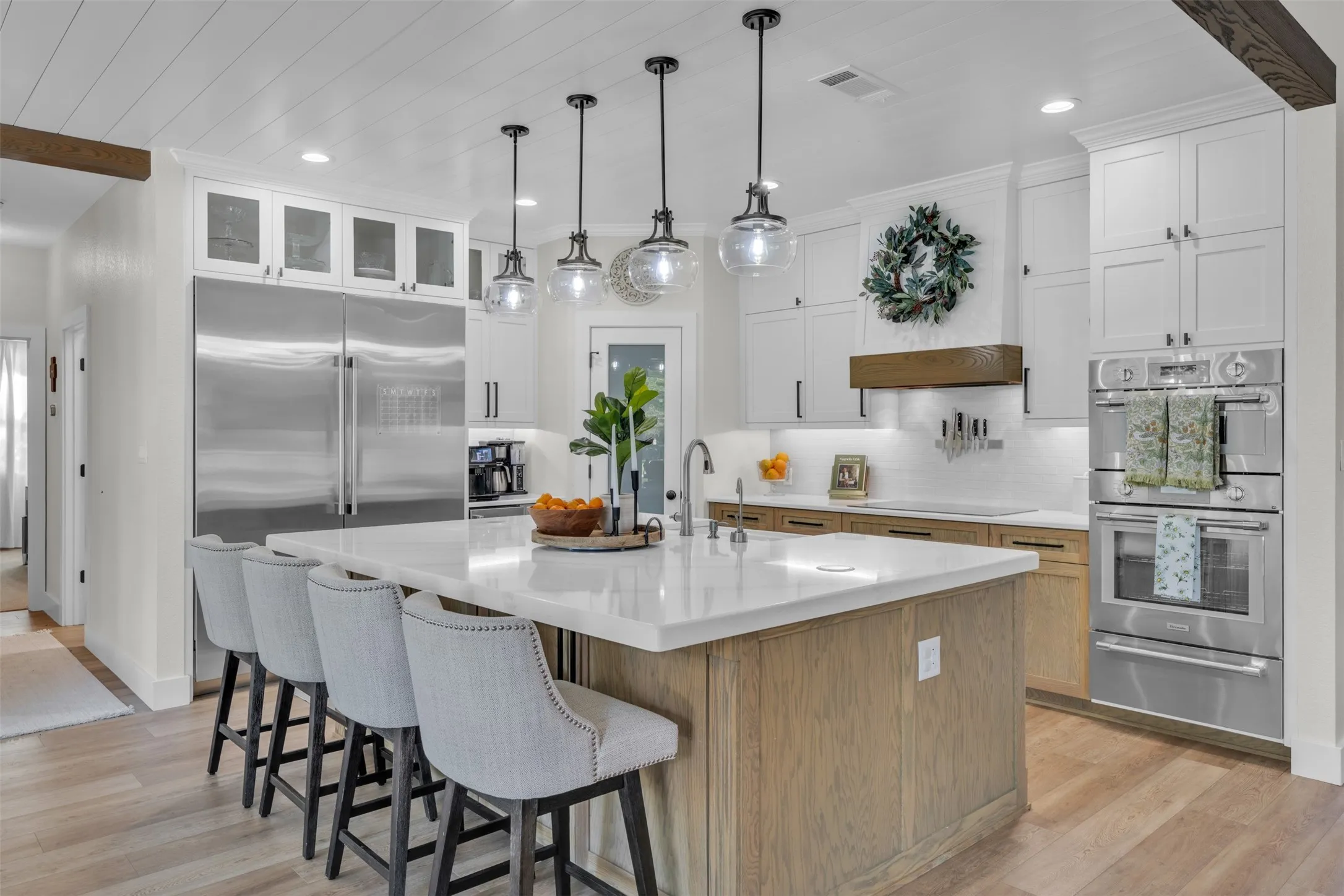 Single Family Residence For Sale in Tarrant County , 7466 Bent Trail, Mansfield, Texas 76063, 4 Bedroom, 3 Bathroom, 3 Garage spaces, 2,671 Sqft, built in 2003, mls#21291426, Real Estate Agent in Mansfield, Homes For Sale in Tarrant county, Homes For Sale in Mansfield, Realtor in Mansfield Texas, Real Estate Brokerage Independent Realty Texas, Luminita Cordes Realtor