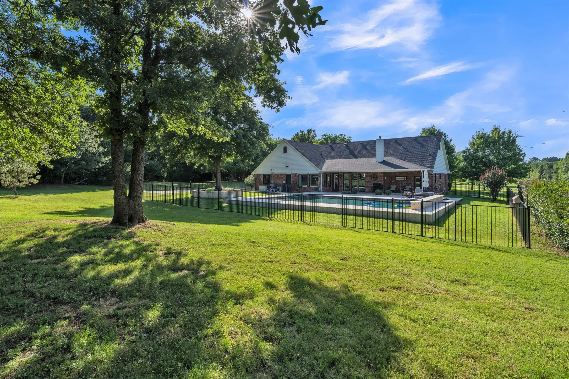 Single Family Residence For Sale in Tarrant County , 7466 Bent Trail, Mansfield, Texas 76063, 4 Bedroom, 3 Bathroom, 3 Garage spaces, 2,671 Sqft, built in 2003, mls#21291426, Real Estate Agent in Mansfield, Homes For Sale in Tarrant county, Homes For Sale in Mansfield, Realtor in Mansfield Texas, Real Estate Brokerage Independent Realty Texas, Luminita Cordes Realtor