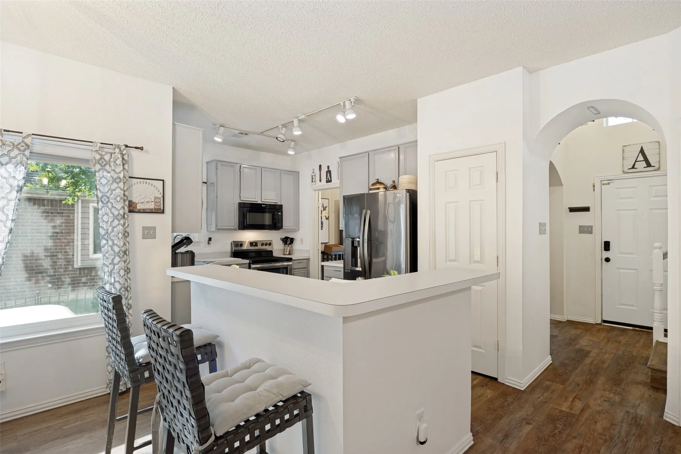 Single Family Residence For Sale in Collin County , 1517 Oak Tree Road, Allen, Texas 75002, 4 Bedroom, 3 Bathroom, 2 Garage spaces, 1,989 Sqft, built in 1995, mls#21299448, Real Estate Agent in Allen, Homes For Sale in Collin county, Homes For Sale in Allen, Realtor in Allen Texas, Real Estate Brokerage Independent Realty Texas, Luminita Cordes Realtor