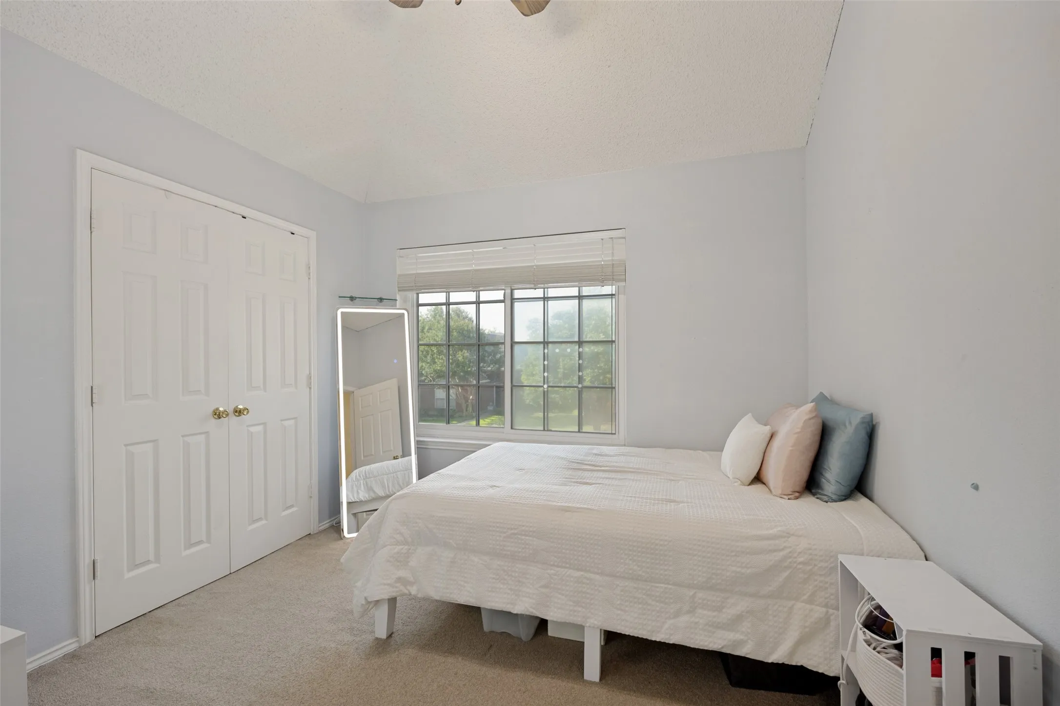 Single Family Residence For Sale in Collin County , 1517 Oak Tree Road, Allen, Texas 75002, 4 Bedroom, 3 Bathroom, 2 Garage spaces, 1,989 Sqft, built in 1995, mls#21299448, Real Estate Agent in Allen, Homes For Sale in Collin county, Homes For Sale in Allen, Realtor in Allen Texas, Real Estate Brokerage Independent Realty Texas, Luminita Cordes Realtor