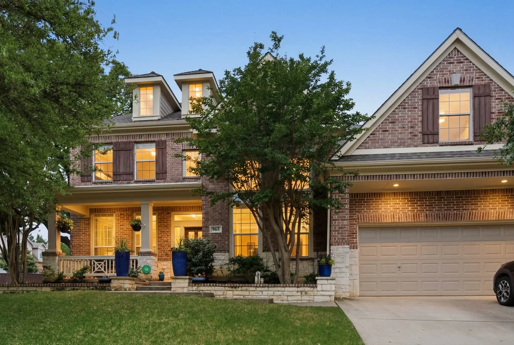 Single Family Residence For Sale in Tarrant County , 965 Fall Creek, Grapevine, Texas 76051, 5 Bedroom, 4 Bathroom, 2 Garage spaces, 3,460 Sqft, built in 2004, mls#21299726, Real Estate Agent in Grapevine, Homes For Sale in Tarrant county, Homes For Sale in Grapevine, Realtor in Grapevine Texas, Real Estate Brokerage Independent Realty Texas, Luminita Cordes Realtor