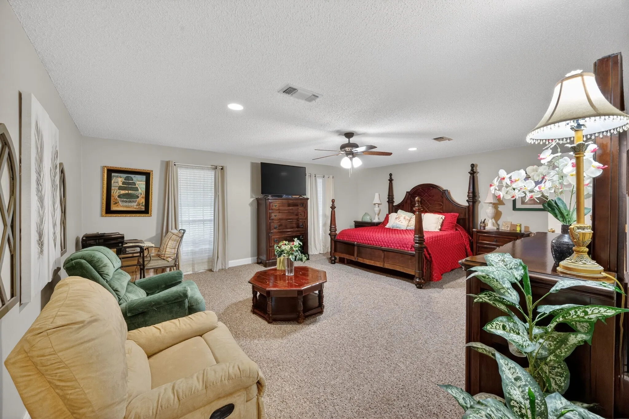 Single Family Residence For Sale in Lamar County , 8229 Farm Road 905, Paris, Texas 75462, 8 Bedrooms, 6 Bathrooms, 2 Garage spaces, 6,700 Sqft, built in 2011, Price $2,410,720, mls#21299564, Real Estate Agent in Paris, Homes For Sale in Lamar county, Homes For Sale in Paris, Realtor in Paris Texas, Real Estate Brokerage Independent Realty Texas, Luminita Cordes Realtor