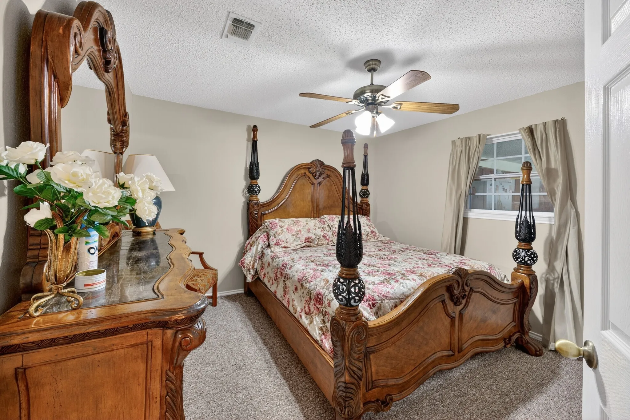 Single Family Residence For Sale in Lamar County , 8229 Farm Road 905, Paris, Texas 75462, 8 Bedrooms, 6 Bathrooms, 2 Garage spaces, 6,700 Sqft, built in 2011, Price $2,410,720, mls#21299564, Real Estate Agent in Paris, Homes For Sale in Lamar county, Homes For Sale in Paris, Realtor in Paris Texas, Real Estate Brokerage Independent Realty Texas, Luminita Cordes Realtor