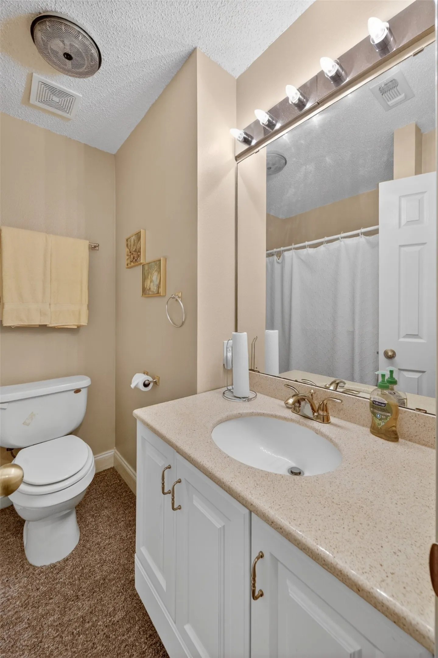 Single Family Residence For Sale in Lamar County , 8229 Farm Road 905, Paris, Texas 75462, 8 Bedrooms, 6 Bathrooms, 2 Garage spaces, 6,700 Sqft, built in 2011, Price $2,410,720, mls#21299564, Real Estate Agent in Paris, Homes For Sale in Lamar county, Homes For Sale in Paris, Realtor in Paris Texas, Real Estate Brokerage Independent Realty Texas, Luminita Cordes Realtor