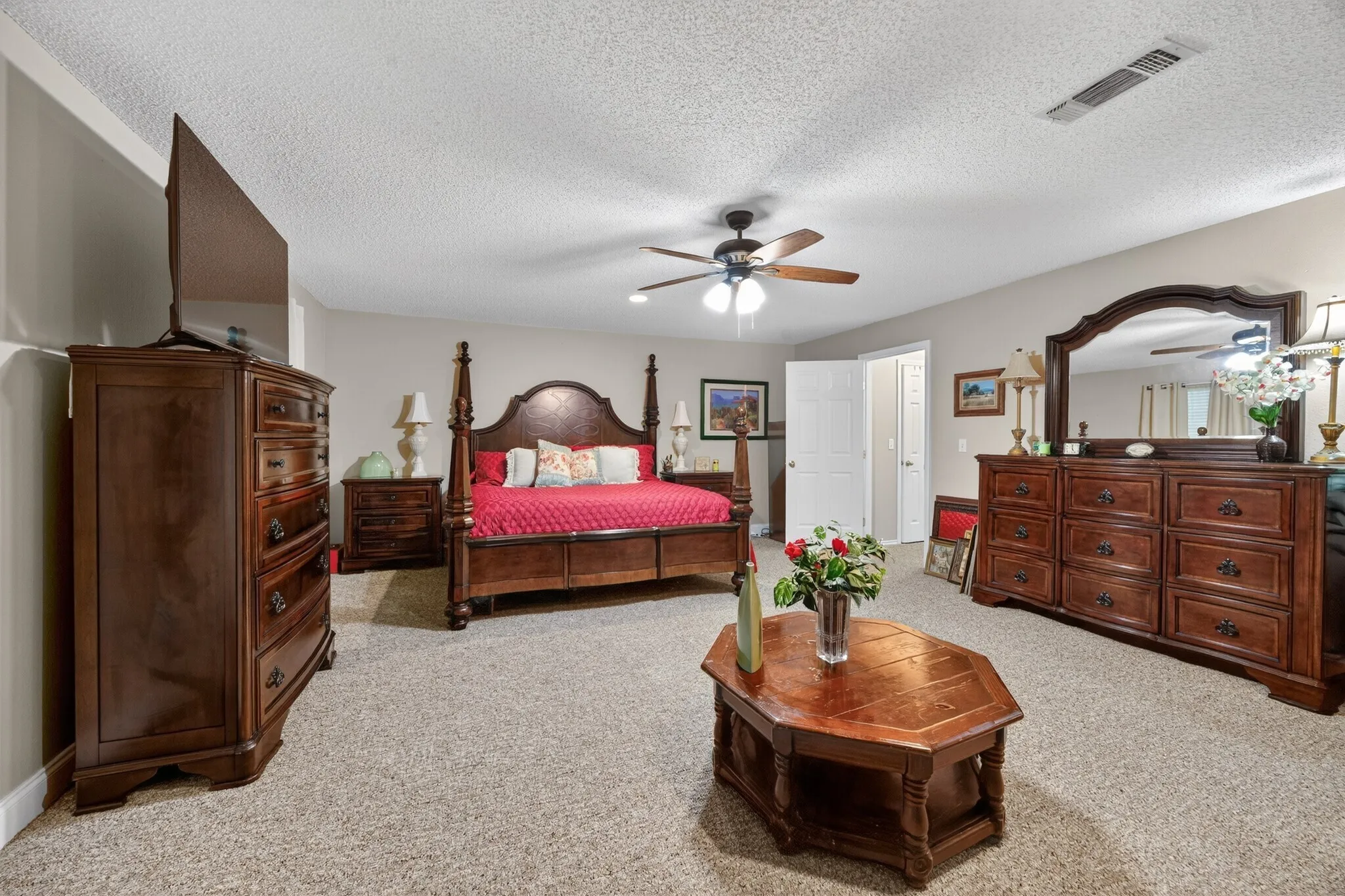 Single Family Residence For Sale in Lamar County , 8229 Farm Road 905, Paris, Texas 75462, 8 Bedrooms, 6 Bathrooms, 2 Garage spaces, 6,700 Sqft, built in 2011, Price $2,410,720, mls#21299564, Real Estate Agent in Paris, Homes For Sale in Lamar county, Homes For Sale in Paris, Realtor in Paris Texas, Real Estate Brokerage Independent Realty Texas, Luminita Cordes Realtor