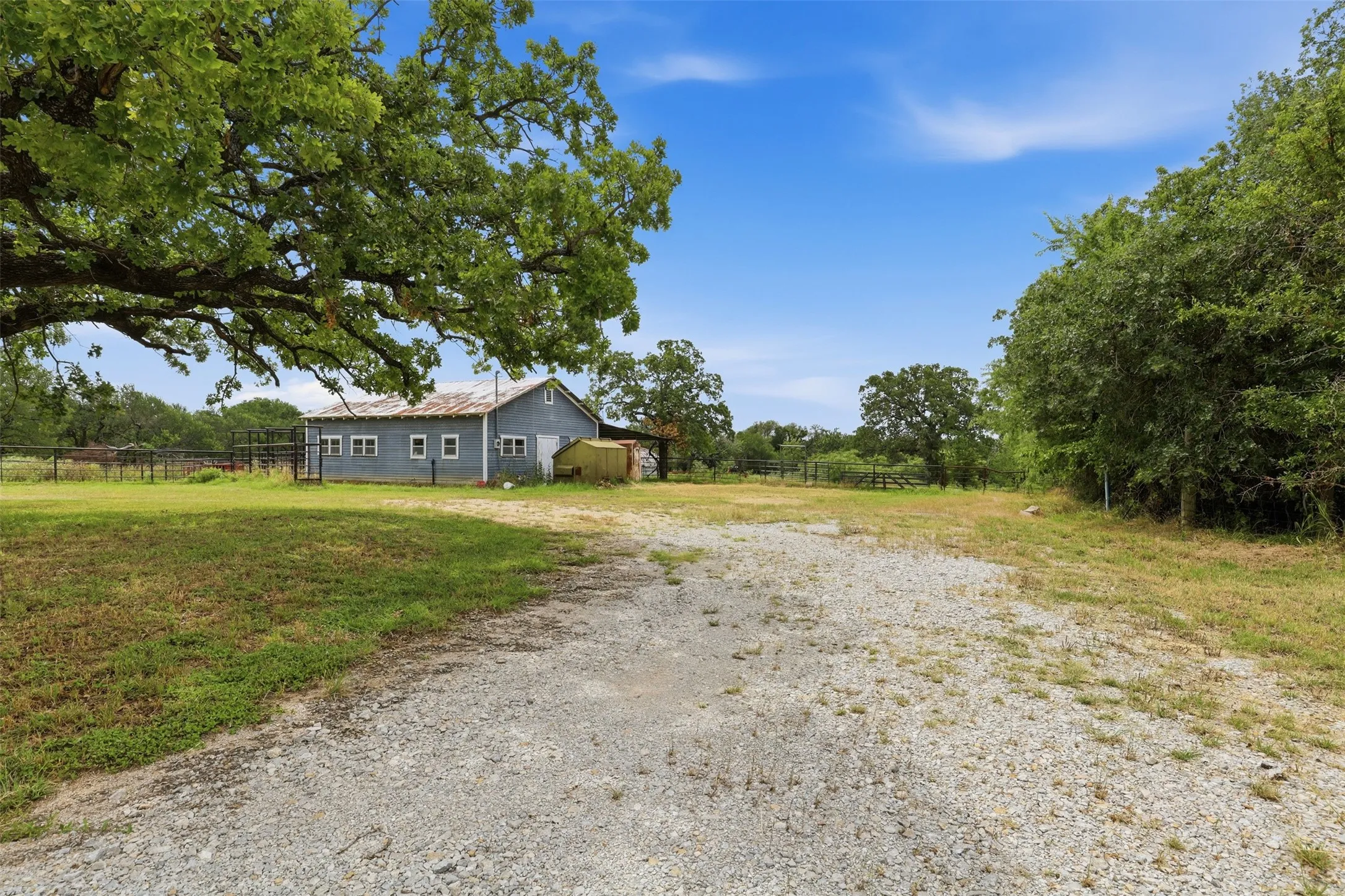 Single Family Residence For Sale in Parker County , 820 Goshen Road, Springtown, Texas 76082, 3 Bedrooms, 2 Bathrooms, Garage spaces, 1,825 Sqft, built in 1925, Price $395,000, mls#21299575, Real Estate Agent in Springtown, Homes For Sale in Parker county, Homes For Sale in Springtown, Realtor in Springtown Texas, Real Estate Brokerage Independent Realty Texas, Luminita Cordes Realtor