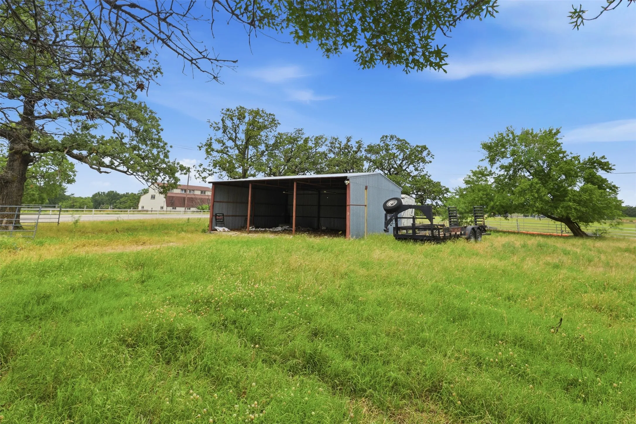 Single Family Residence For Sale in Parker County , 820 Goshen Road, Springtown, Texas 76082, 3 Bedrooms, 2 Bathrooms, Garage spaces, 1,825 Sqft, built in 1925, Price $395,000, mls#21299575, Real Estate Agent in Springtown, Homes For Sale in Parker county, Homes For Sale in Springtown, Realtor in Springtown Texas, Real Estate Brokerage Independent Realty Texas, Luminita Cordes Realtor
