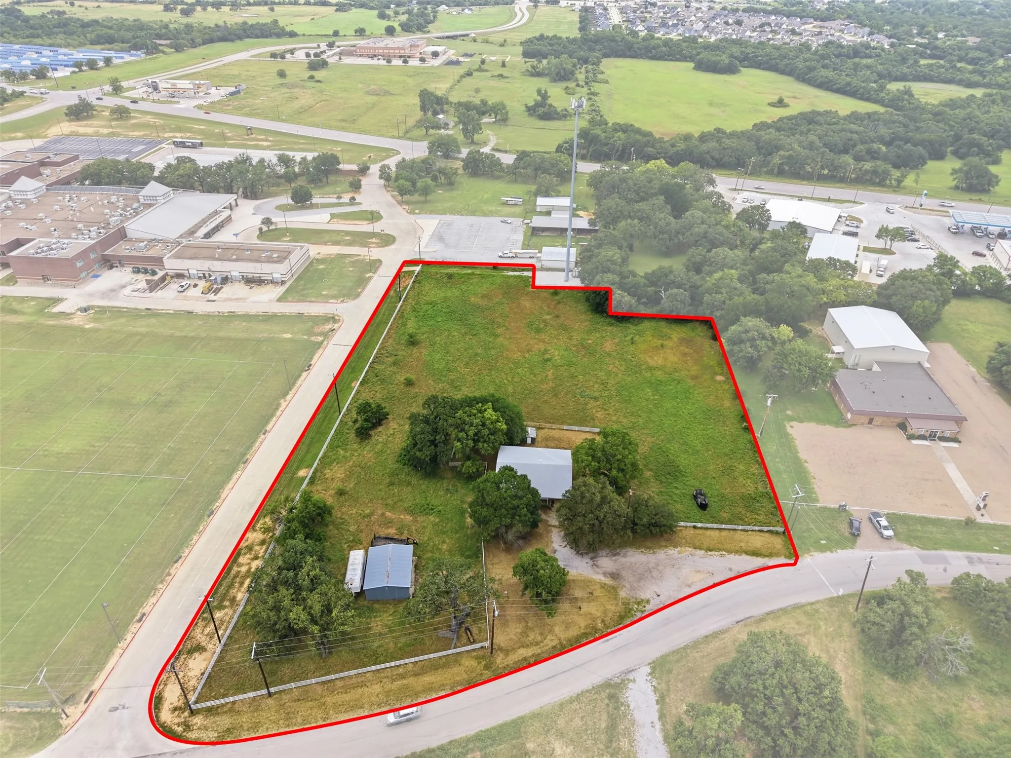Single Family Residence For Sale in Parker County , 820 Goshen Road, Springtown, Texas 76082, 3 Bedrooms, 2 Bathrooms, Garage spaces, 1,825 Sqft, built in 1925, Price $395,000, mls#21299575, Real Estate Agent in Springtown, Homes For Sale in Parker county, Homes For Sale in Springtown, Realtor in Springtown Texas, Real Estate Brokerage Independent Realty Texas, Luminita Cordes Realtor