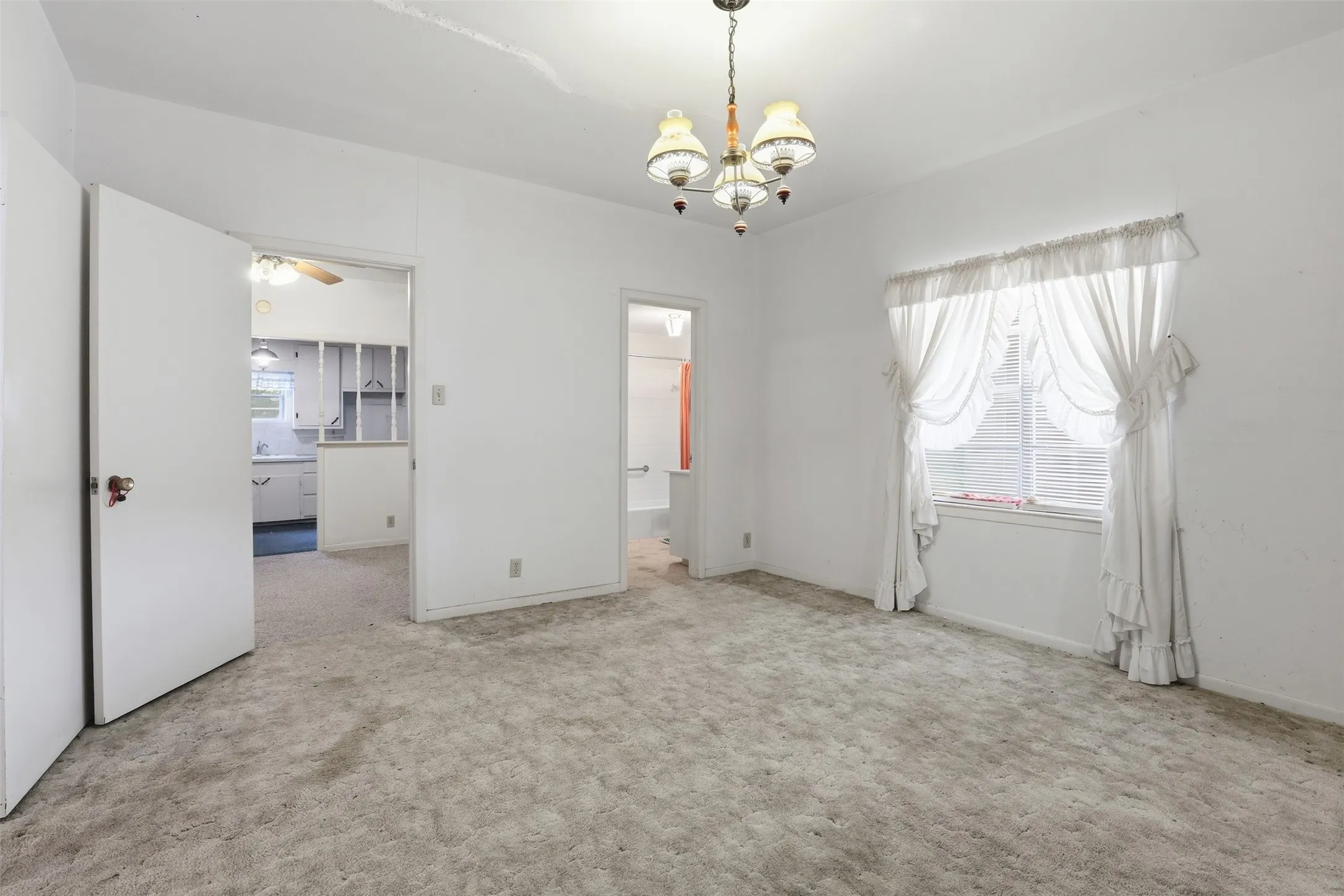 Single Family Residence For Sale in Parker County , 820 Goshen Road, Springtown, Texas 76082, 3 Bedrooms, 2 Bathrooms, Garage spaces, 1,825 Sqft, built in 1925, Price $395,000, mls#21299575, Real Estate Agent in Springtown, Homes For Sale in Parker county, Homes For Sale in Springtown, Realtor in Springtown Texas, Real Estate Brokerage Independent Realty Texas, Luminita Cordes Realtor