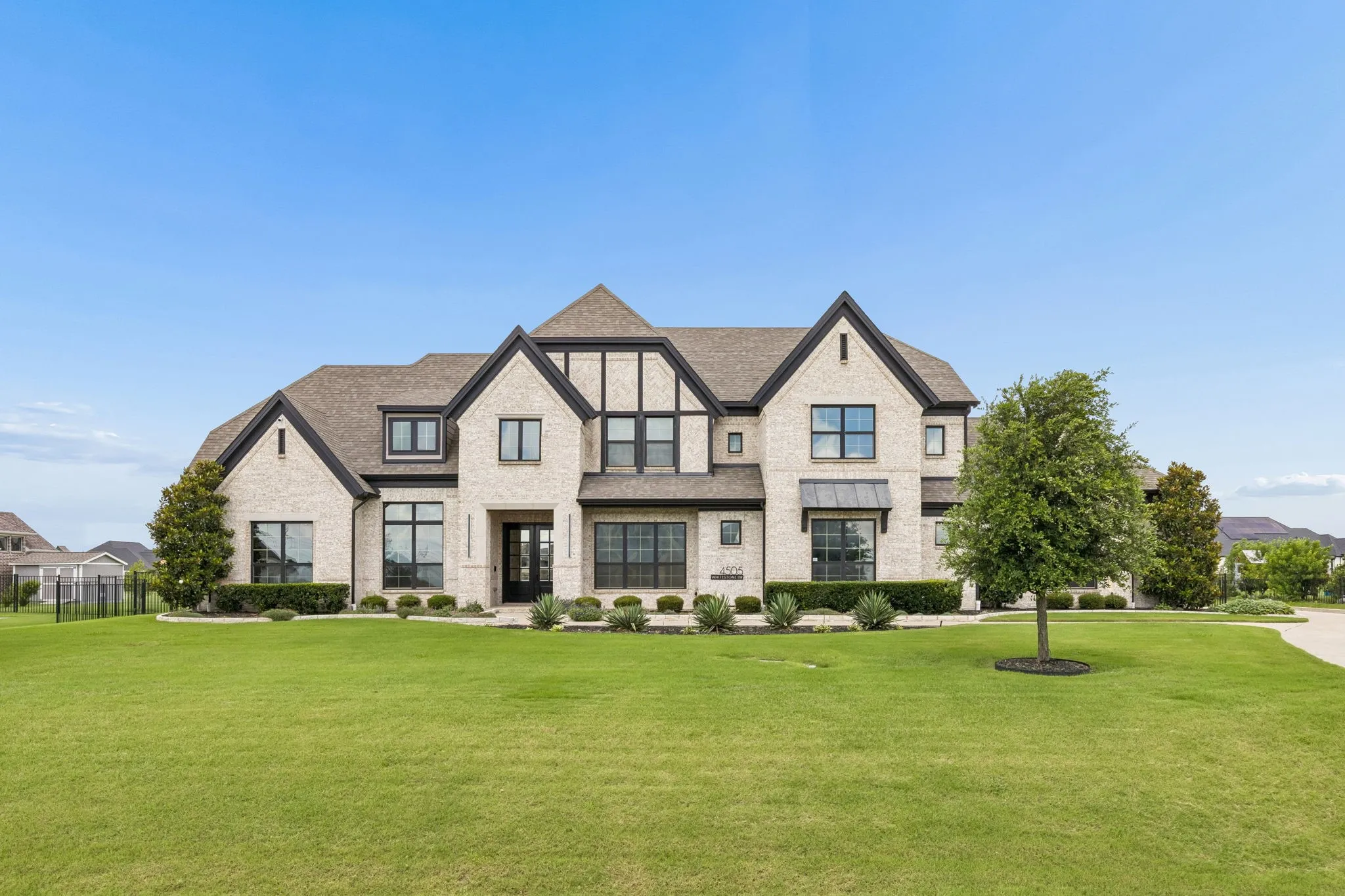 Single Family Residence For Sale in Collin County , 4505 Whitestone Drive, Parker, Texas 75002, 5 Bedroom, 6 Bathroom, 3 Garage spaces, 4,920 Sqft, built in 2019, mls#21295606, Real Estate Agent in Parker, Homes For Sale in Collin county, Homes For Sale in Parker, Realtor in Parker Texas, Real Estate Brokerage Independent Realty Texas, Luminita Cordes Realtor