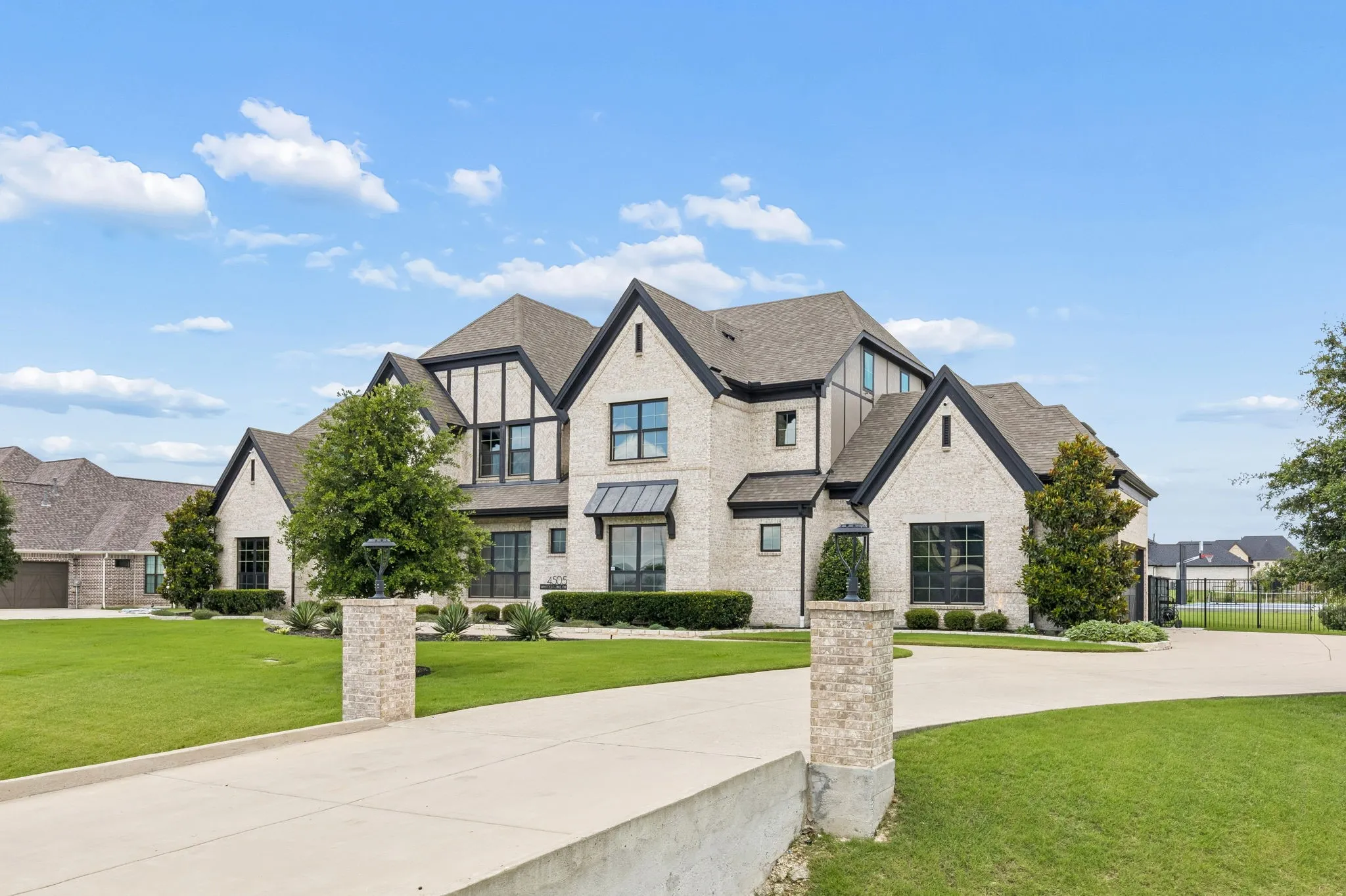 Single Family Residence For Sale in Collin County , 4505 Whitestone Drive, Parker, Texas 75002, 5 Bedroom, 6 Bathroom, 3 Garage spaces, 4,920 Sqft, built in 2019, mls#21295606, Real Estate Agent in Parker, Homes For Sale in Collin county, Homes For Sale in Parker, Realtor in Parker Texas, Real Estate Brokerage Independent Realty Texas, Luminita Cordes Realtor