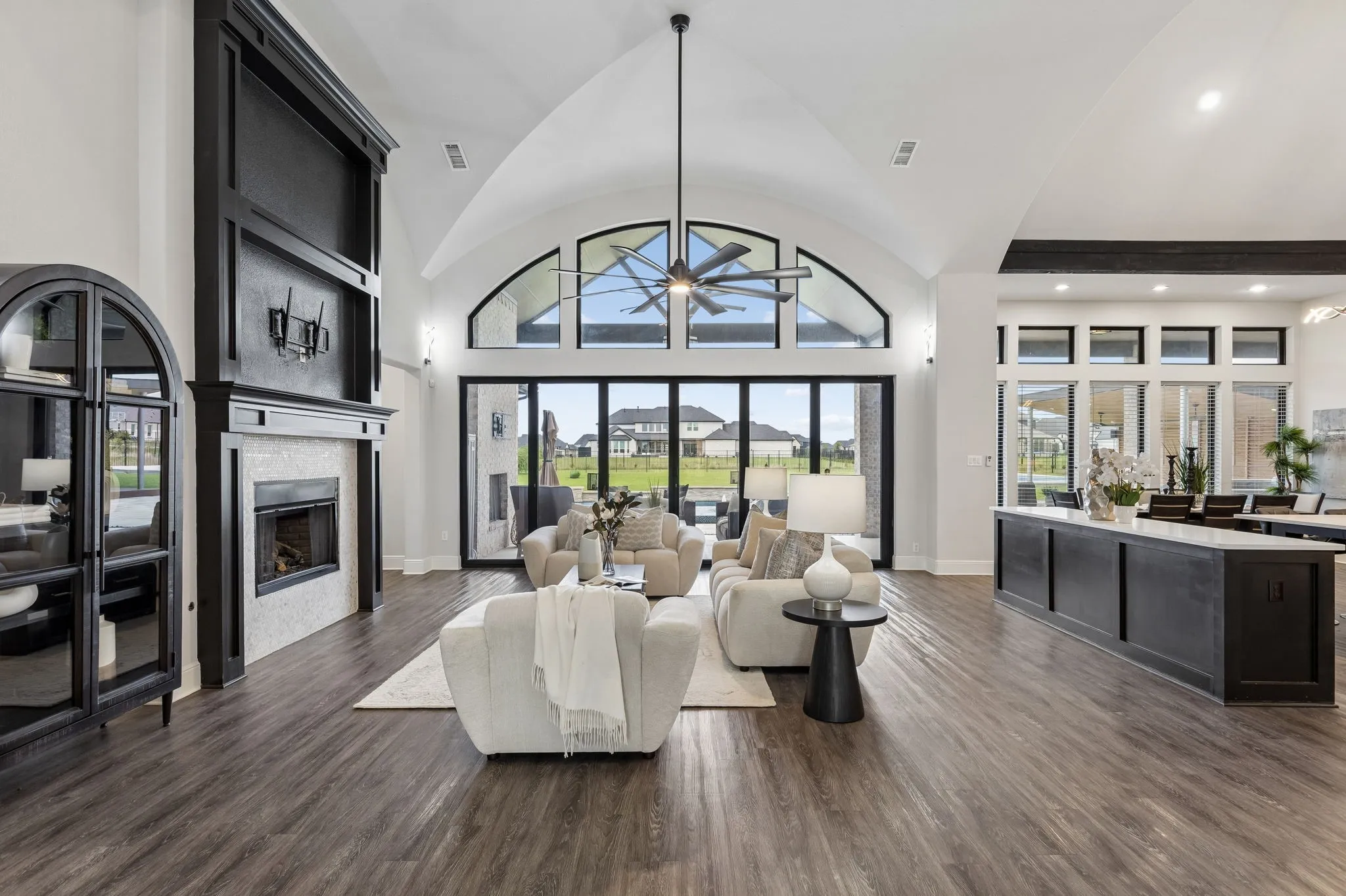 Single Family Residence For Sale in Collin County , 4505 Whitestone Drive, Parker, Texas 75002, 5 Bedroom, 6 Bathroom, 3 Garage spaces, 4,920 Sqft, built in 2019, mls#21295606, Real Estate Agent in Parker, Homes For Sale in Collin county, Homes For Sale in Parker, Realtor in Parker Texas, Real Estate Brokerage Independent Realty Texas, Luminita Cordes Realtor