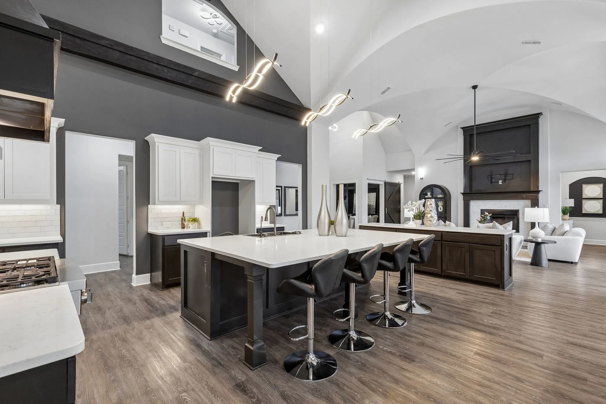 Single Family Residence For Sale in Collin County , 4505 Whitestone Drive, Parker, Texas 75002, 5 Bedroom, 6 Bathroom, 3 Garage spaces, 4,920 Sqft, built in 2019, mls#21295606, Real Estate Agent in Parker, Homes For Sale in Collin county, Homes For Sale in Parker, Realtor in Parker Texas, Real Estate Brokerage Independent Realty Texas, Luminita Cordes Realtor