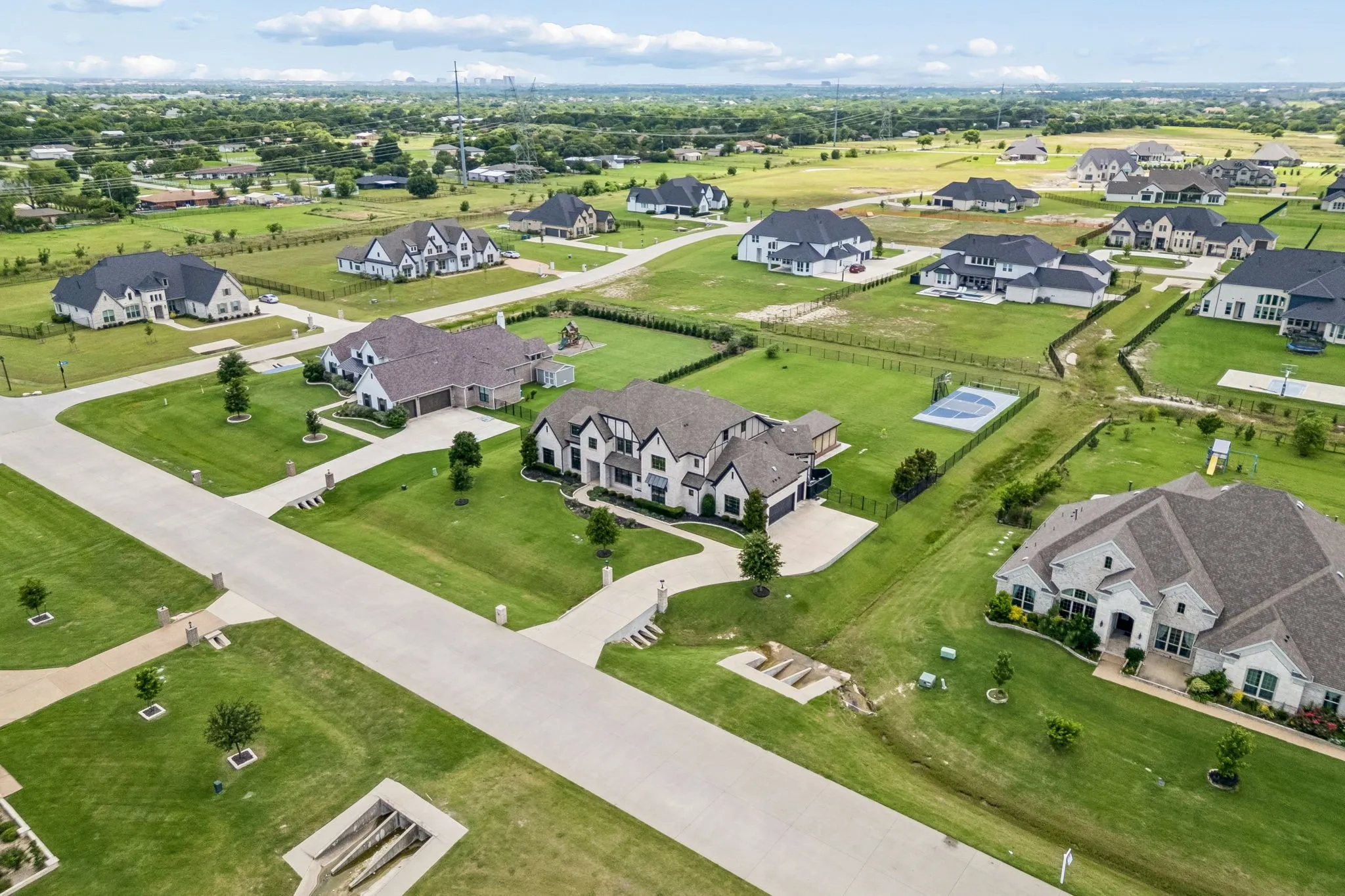 Single Family Residence For Sale in Collin County , 4505 Whitestone Drive, Parker, Texas 75002, 5 Bedroom, 6 Bathroom, 3 Garage spaces, 4,920 Sqft, built in 2019, mls#21295606, Real Estate Agent in Parker, Homes For Sale in Collin county, Homes For Sale in Parker, Realtor in Parker Texas, Real Estate Brokerage Independent Realty Texas, Luminita Cordes Realtor