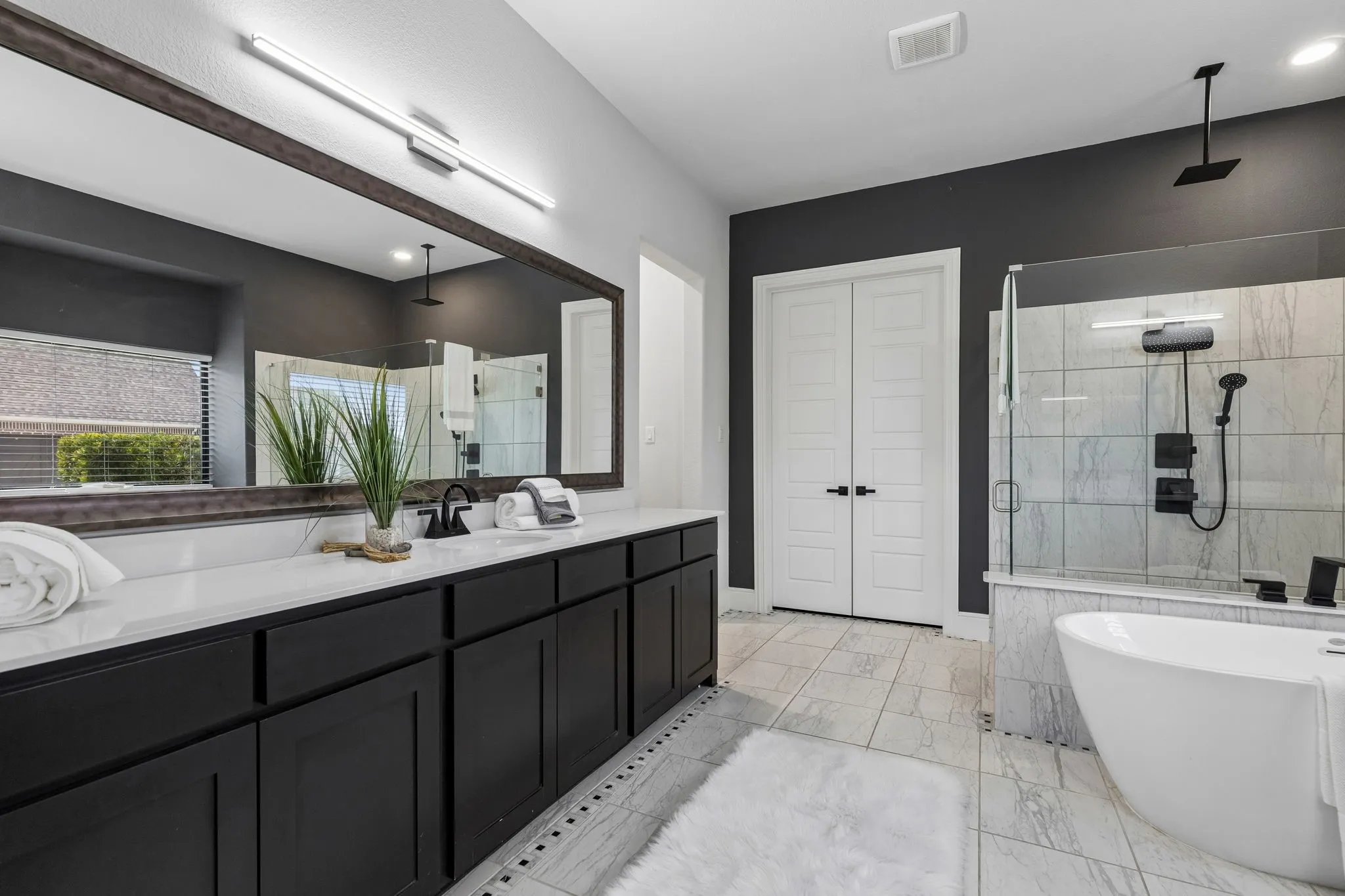 Single Family Residence For Sale in Collin County , 4505 Whitestone Drive, Parker, Texas 75002, 5 Bedroom, 6 Bathroom, 3 Garage spaces, 4,920 Sqft, built in 2019, mls#21295606, Real Estate Agent in Parker, Homes For Sale in Collin county, Homes For Sale in Parker, Realtor in Parker Texas, Real Estate Brokerage Independent Realty Texas, Luminita Cordes Realtor
