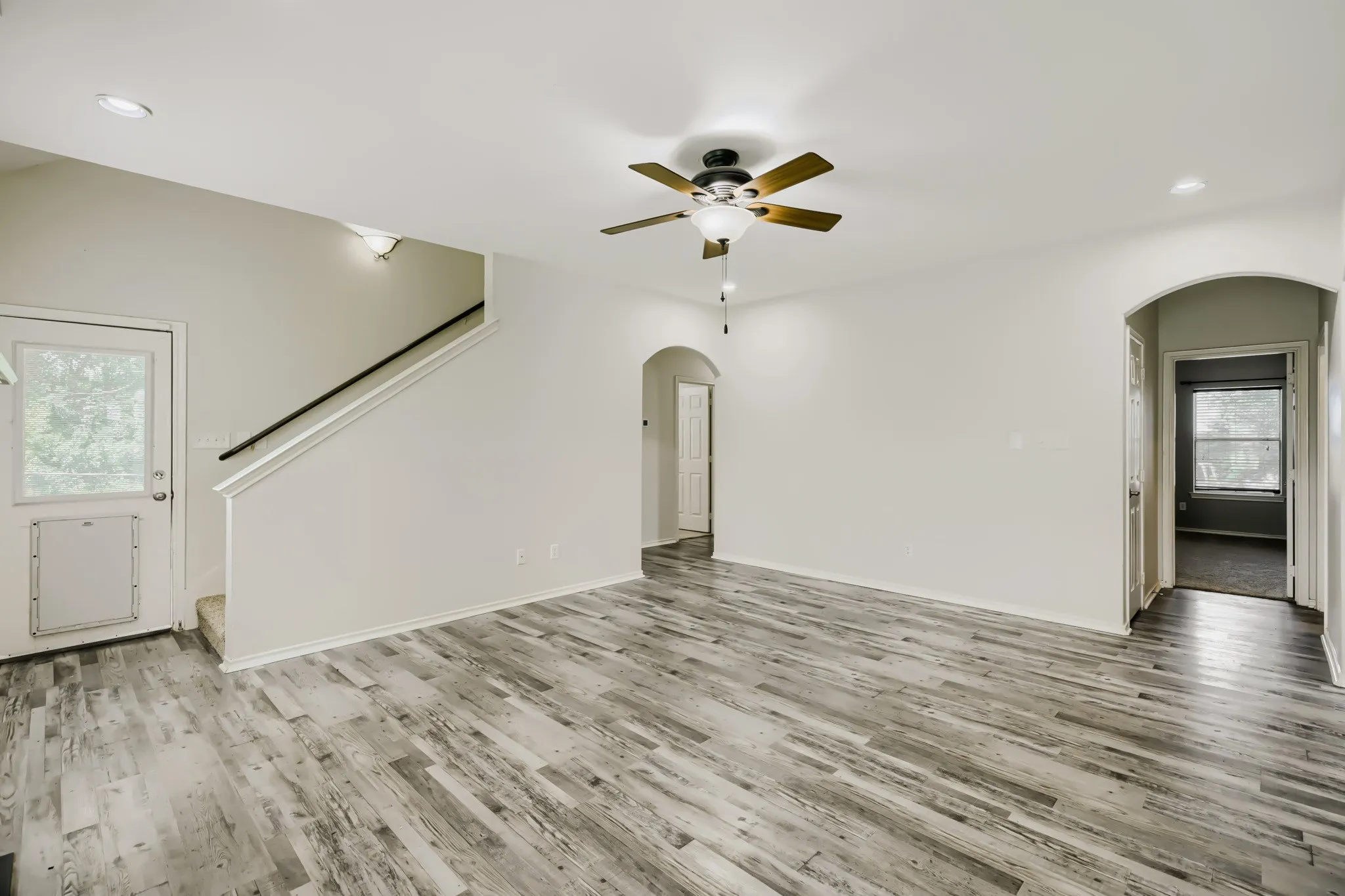 Single Family Residence For Sale in Collin County , 131 Avalon Drive, Princeton, Texas 75407, 4 Bedroom, 3 Bathroom, 2 Garage spaces, 2,244 Sqft, built in 2004, mls#21263323, Real Estate Agent in Princeton, Homes For Sale in Collin county, Homes For Sale in Princeton, Realtor in Princeton Texas, Real Estate Brokerage Independent Realty Texas, Luminita Cordes Realtor