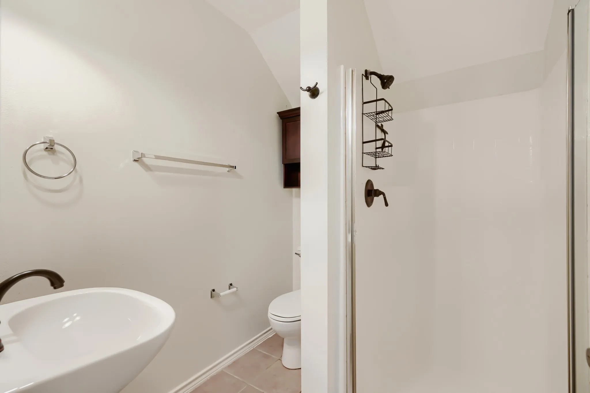 Single Family Residence For Sale in Collin County , 131 Avalon Drive, Princeton, Texas 75407, 4 Bedroom, 3 Bathroom, 2 Garage spaces, 2,244 Sqft, built in 2004, mls#21263323, Real Estate Agent in Princeton, Homes For Sale in Collin county, Homes For Sale in Princeton, Realtor in Princeton Texas, Real Estate Brokerage Independent Realty Texas, Luminita Cordes Realtor