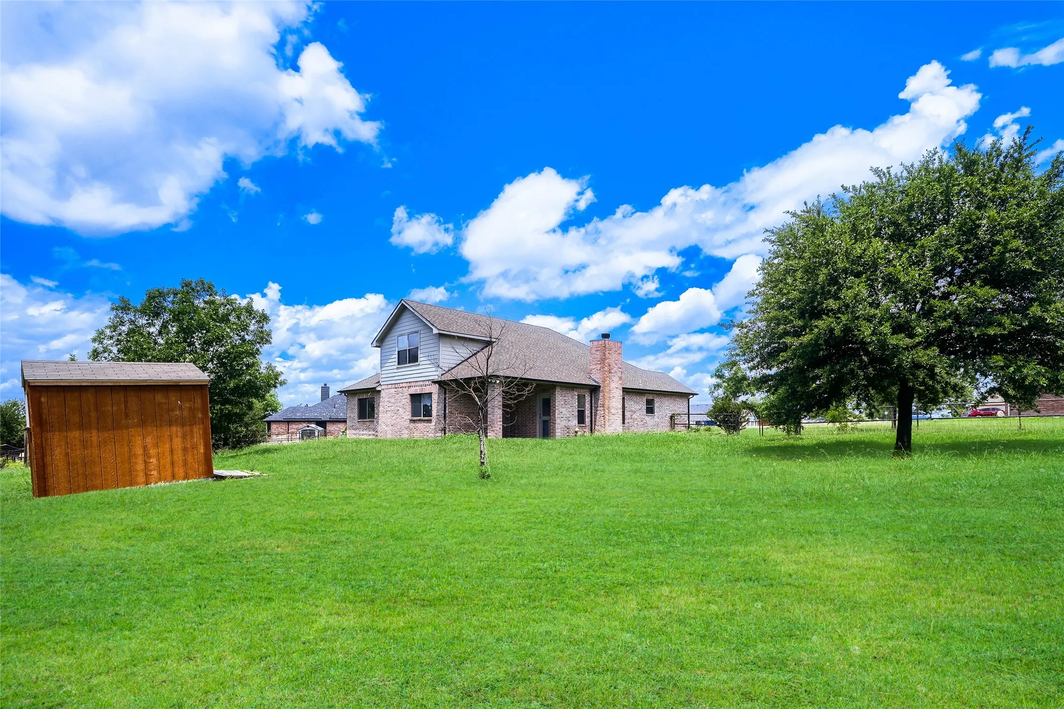 Single Family Residence For Sale in Collin County , 131 Avalon Drive, Princeton, Texas 75407, 4 Bedroom, 3 Bathroom, 2 Garage spaces, 2,244 Sqft, built in 2004, mls#21263323, Real Estate Agent in Princeton, Homes For Sale in Collin county, Homes For Sale in Princeton, Realtor in Princeton Texas, Real Estate Brokerage Independent Realty Texas, Luminita Cordes Realtor