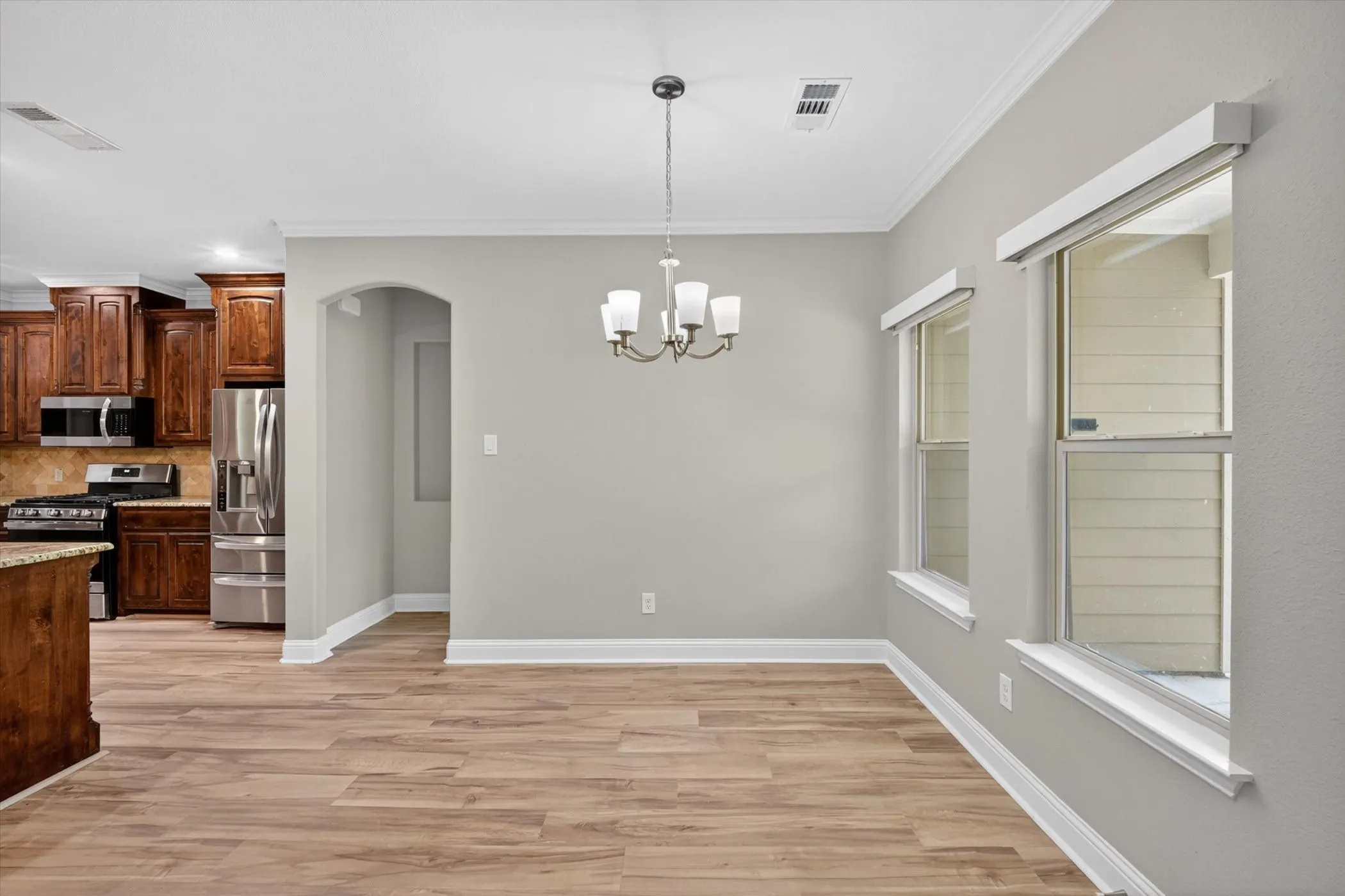Single Family Residence For Sale in Grayson County , 1004 E Main Street, Tioga, Texas 76271, 3 Bedroom, 2 Bathroom, 2 Garage spaces, 1,738 Sqft, built in 2018, mls#21299544, Real Estate Agent in Tioga, Homes For Sale in Grayson county, Homes For Sale in Tioga, Realtor in Tioga Texas, Real Estate Brokerage Independent Realty Texas, Luminita Cordes Realtor