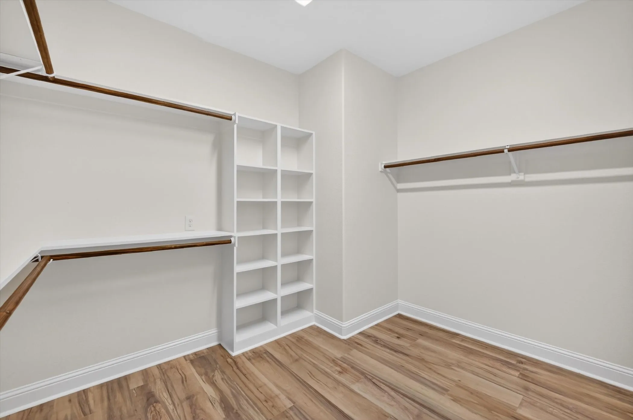 Single Family Residence For Sale in Grayson County , 1004 E Main Street, Tioga, Texas 76271, 3 Bedroom, 2 Bathroom, 2 Garage spaces, 1,738 Sqft, built in 2018, mls#21299544, Real Estate Agent in Tioga, Homes For Sale in Grayson county, Homes For Sale in Tioga, Realtor in Tioga Texas, Real Estate Brokerage Independent Realty Texas, Luminita Cordes Realtor